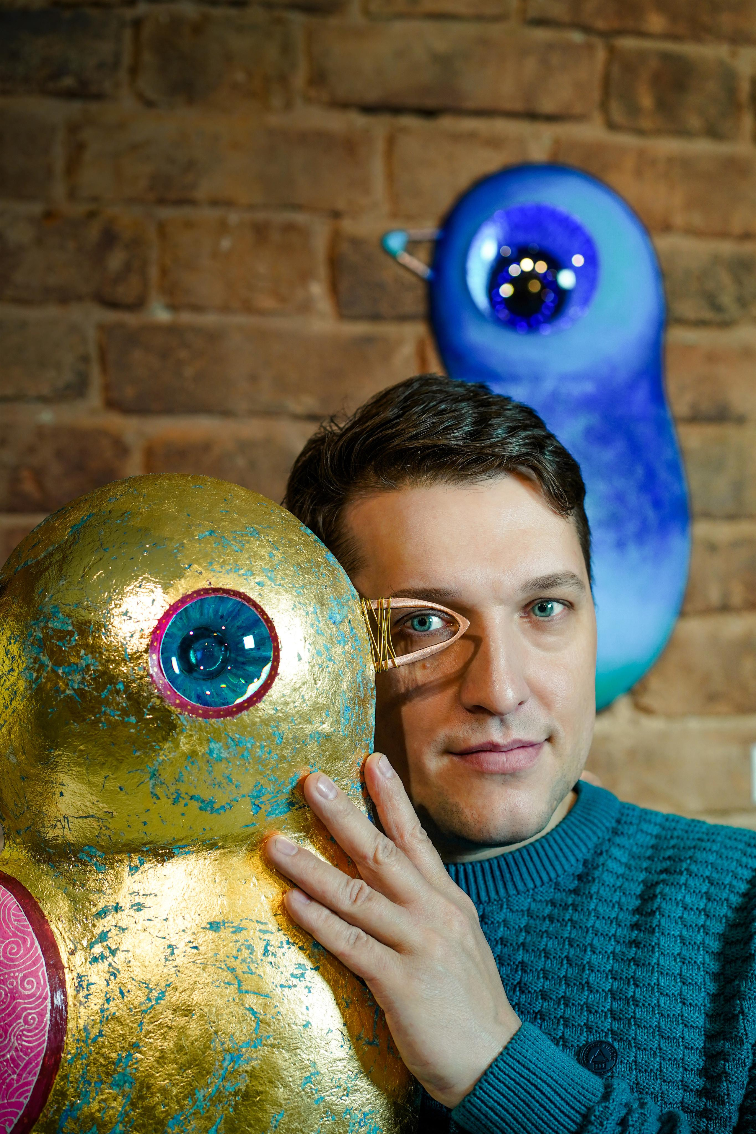 Золотой птюч. Скульптор в Екатеринбурге Лобанов Сергей