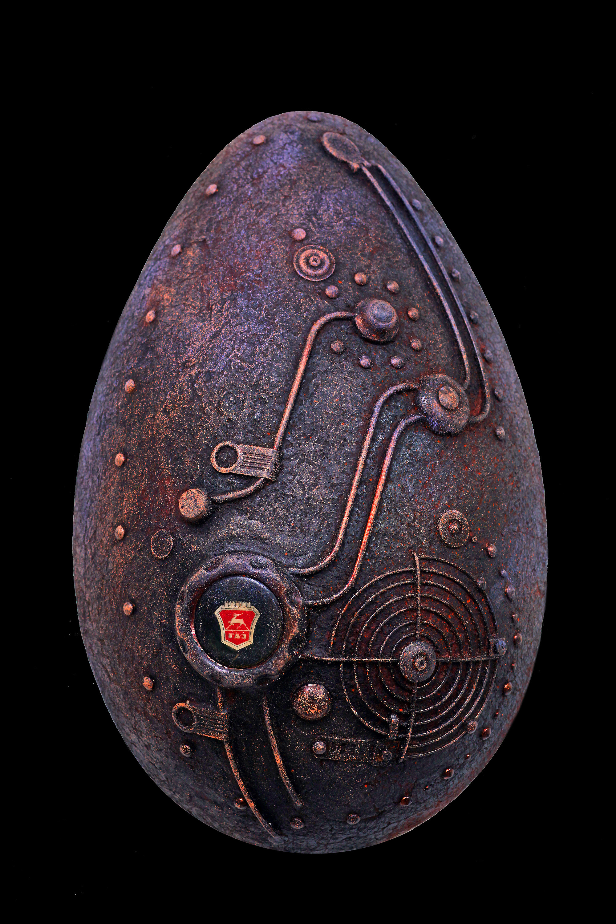 Техно яйцо. Скульптор в Екатеринбурге Лобанов Сергей