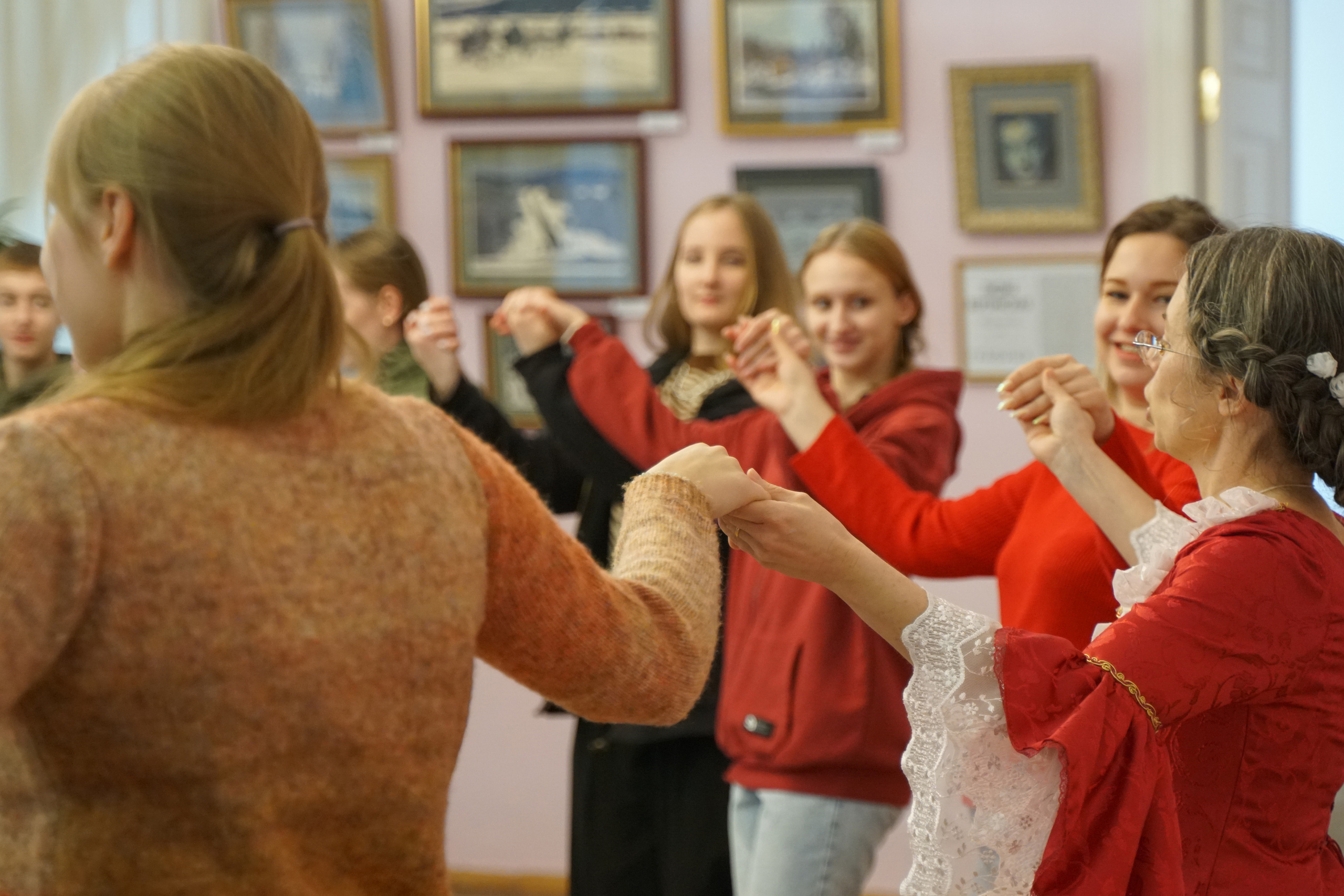 Экскурсия в усадьбу Полотный завод и на бумажную фабрику. Фотограф Наталья Погодина в г. Обнинске