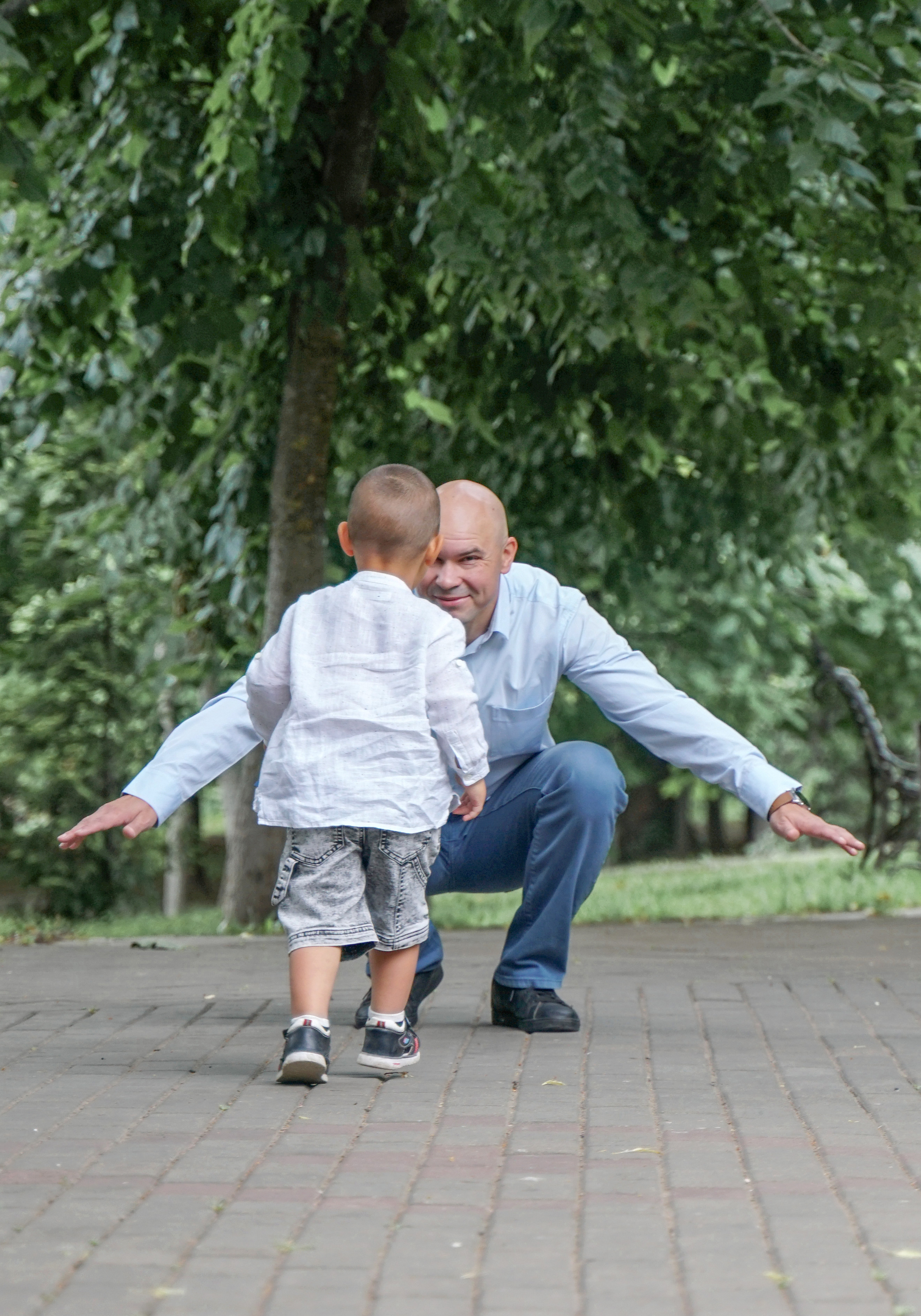 Семейная фотосессия на прогулке в Белкинском парке г. Обнинска. Фотограф Наталья Погодина в г. Обнинске