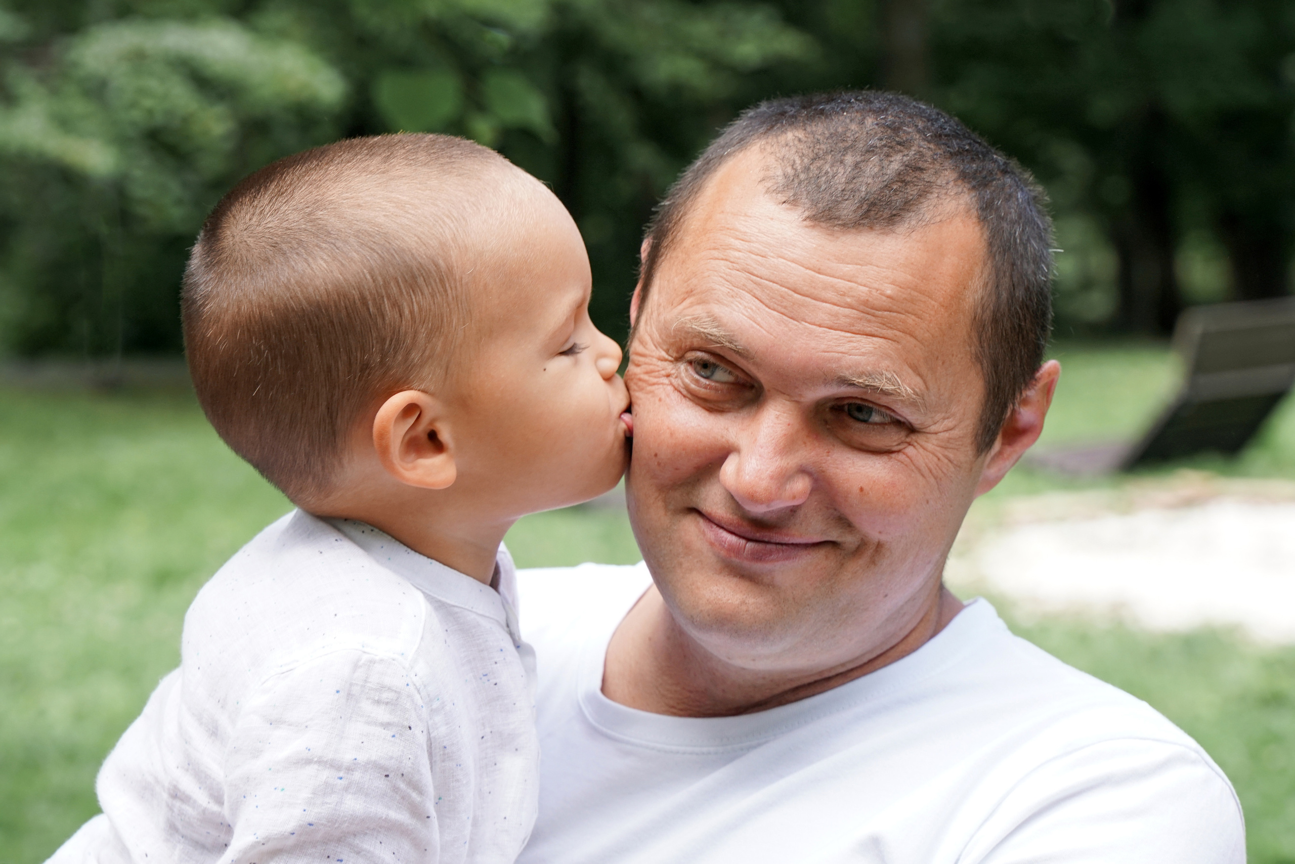 Семейная фотосессия на прогулке в Белкинском парке г. Обнинска. Фотограф Наталья Погодина в г. Обнинске
