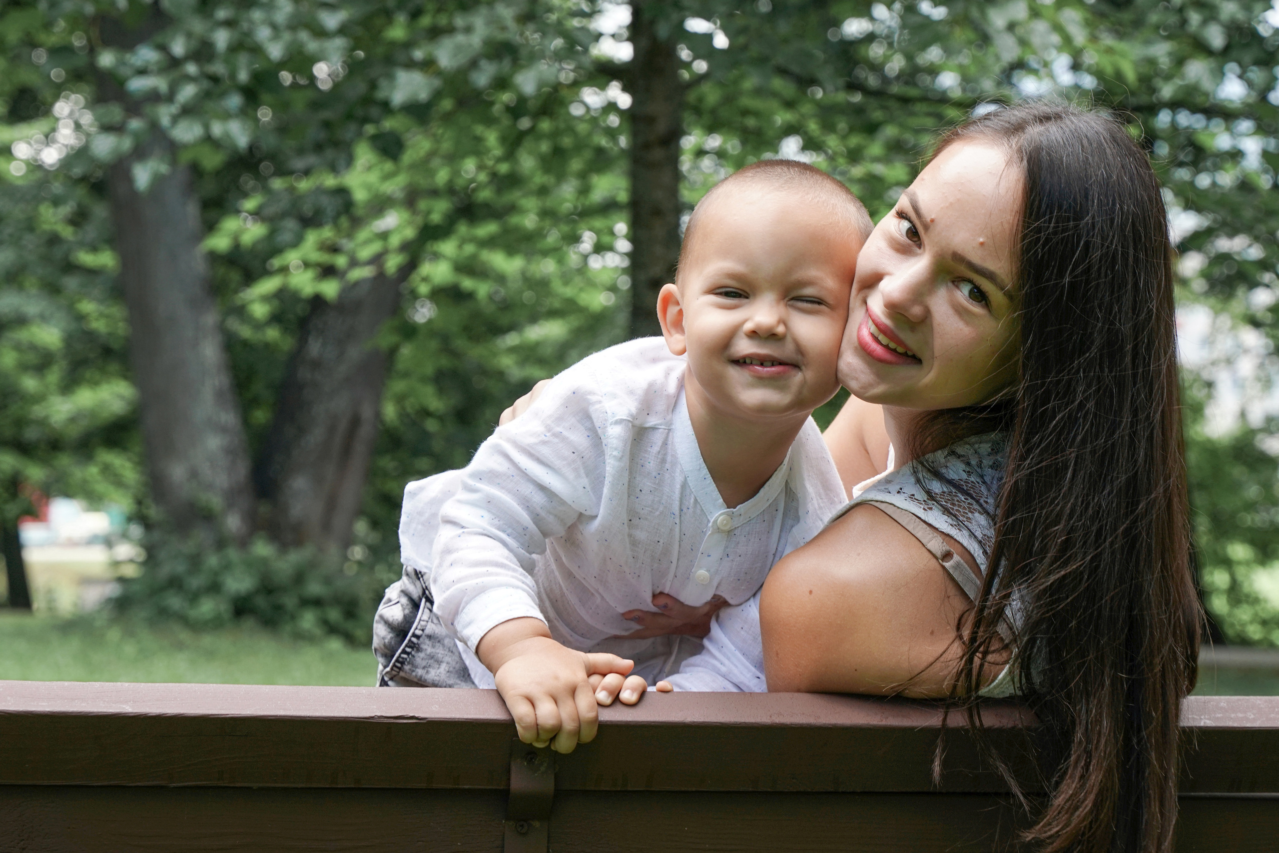 Семейная фотосессия на прогулке в Белкинском парке г. Обнинска. Фотограф Наталья Погодина в г. Обнинске