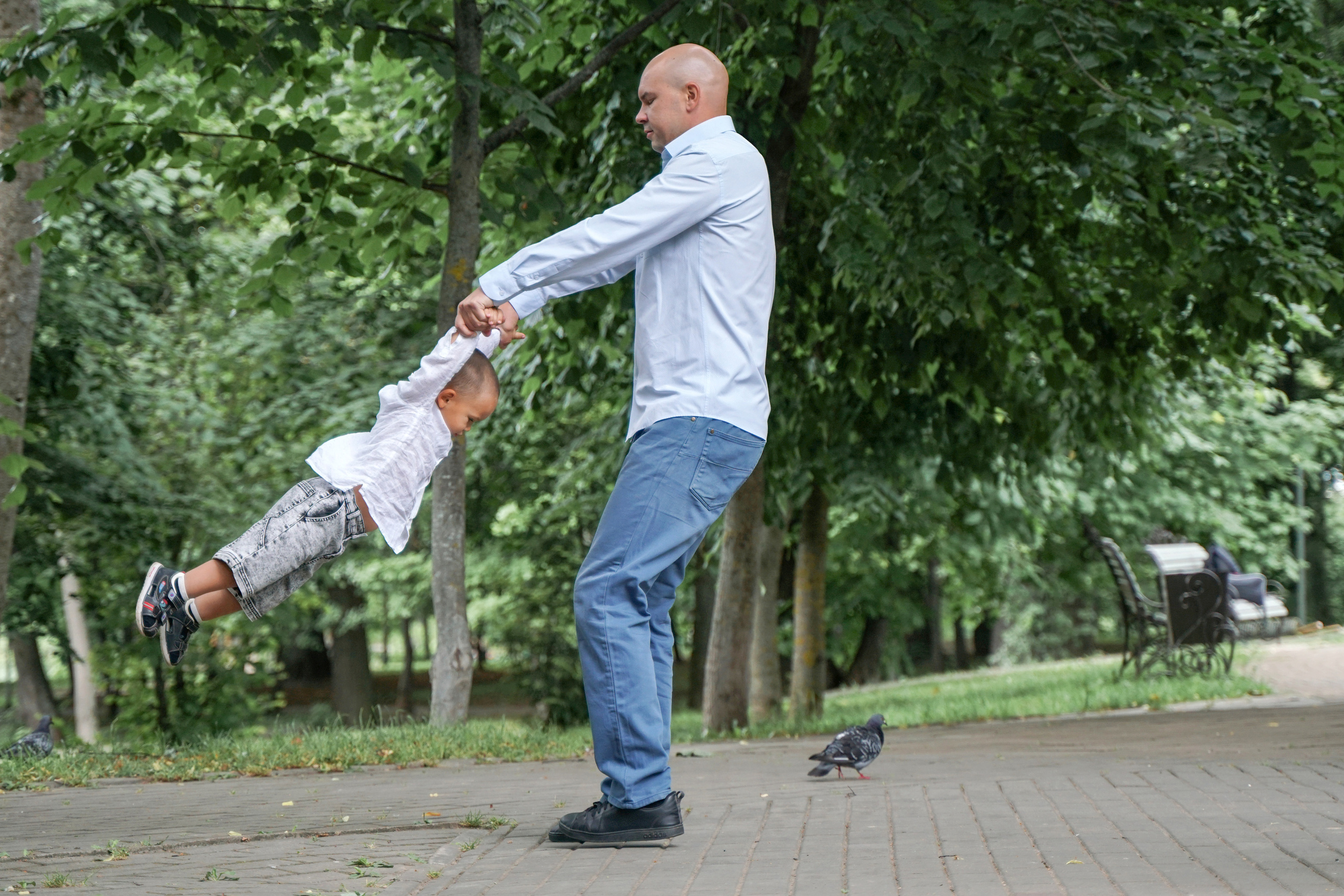 Семейная фотосессия на прогулке в Белкинском парке г. Обнинска. Фотограф Наталья Погодина в г. Обнинске