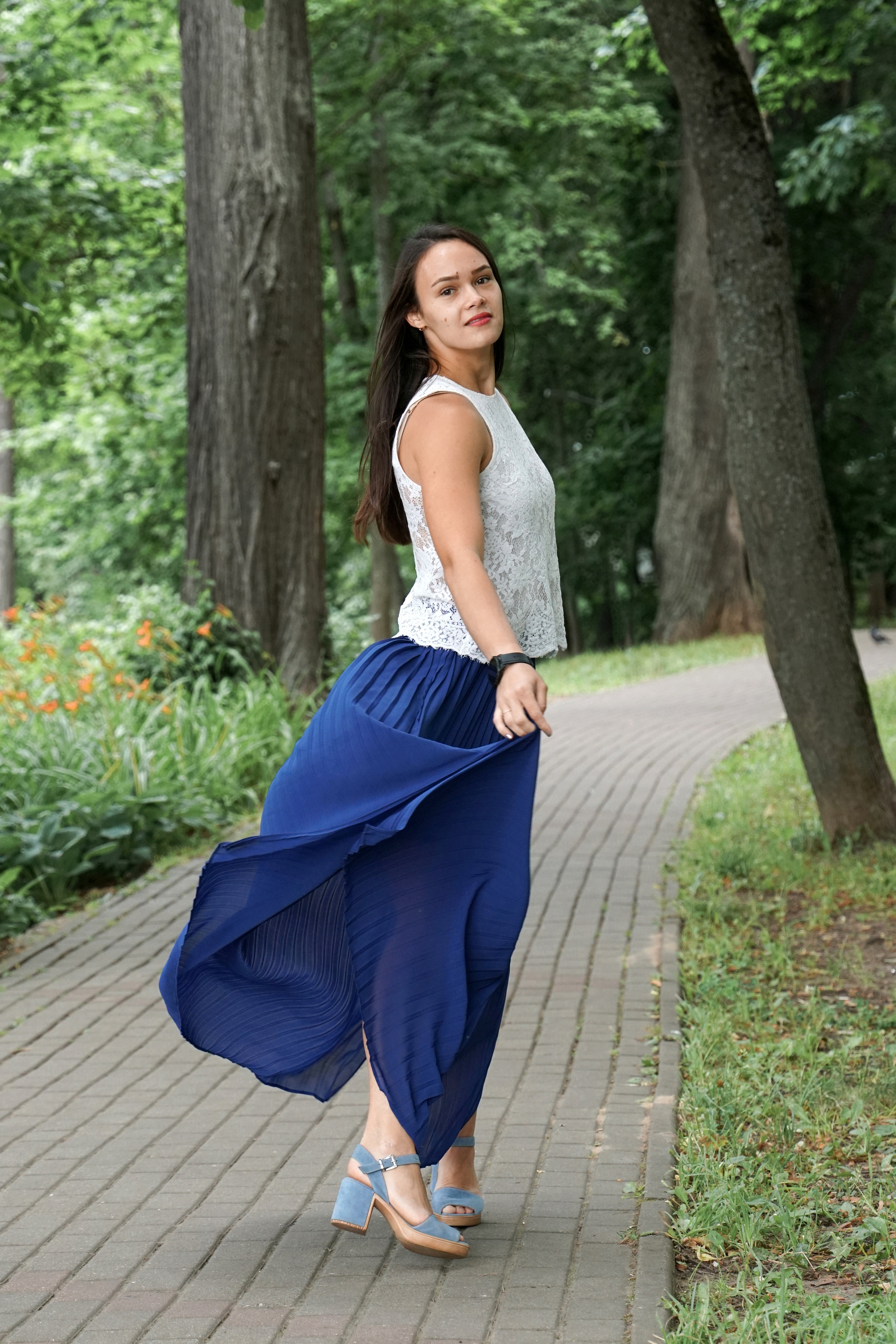 Семейная фотосессия на прогулке в Белкинском парке г. Обнинска. Фотограф Наталья Погодина в г. Обнинске