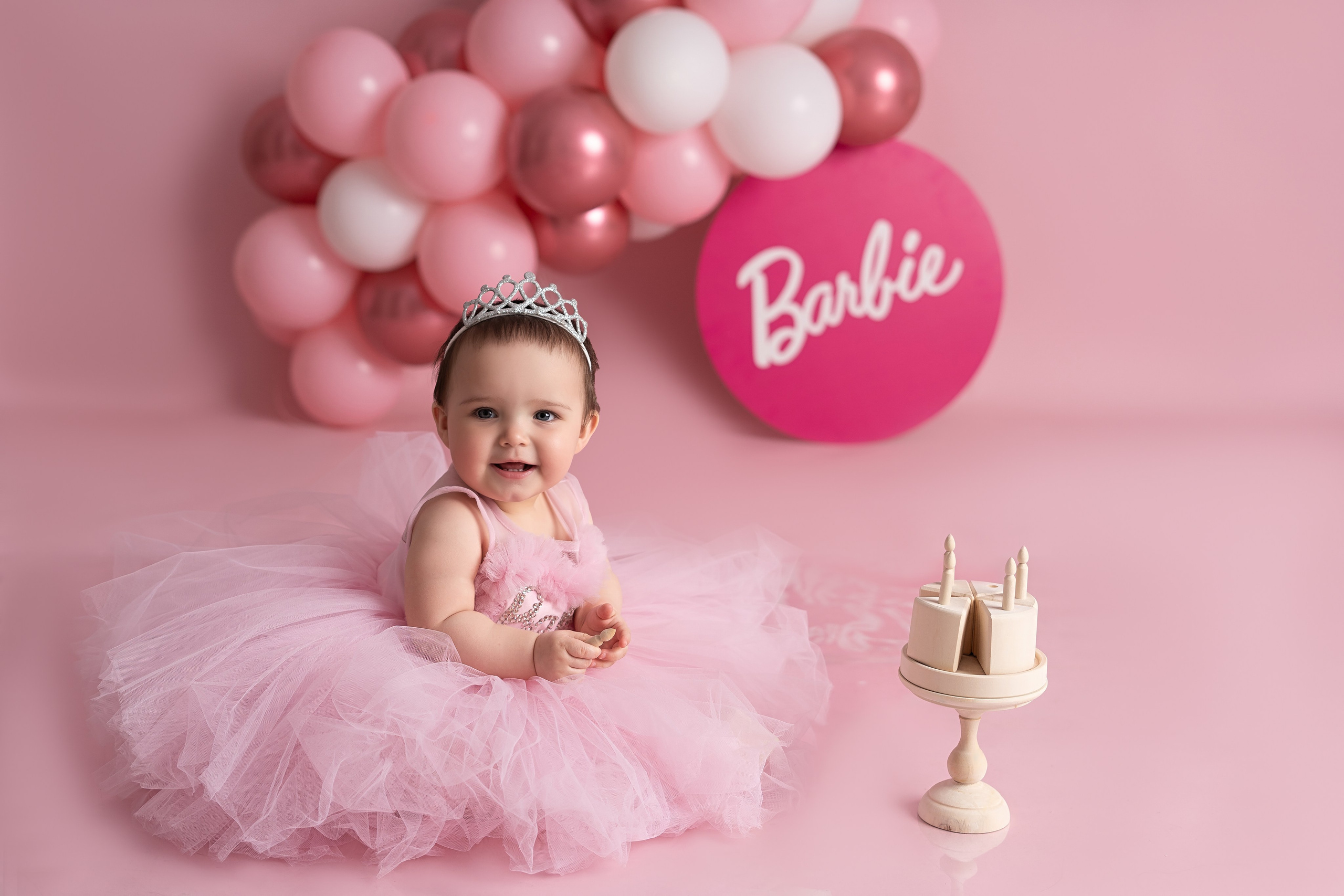 Василиса. Фотограф новорождённых в Минске. Годик под ключ