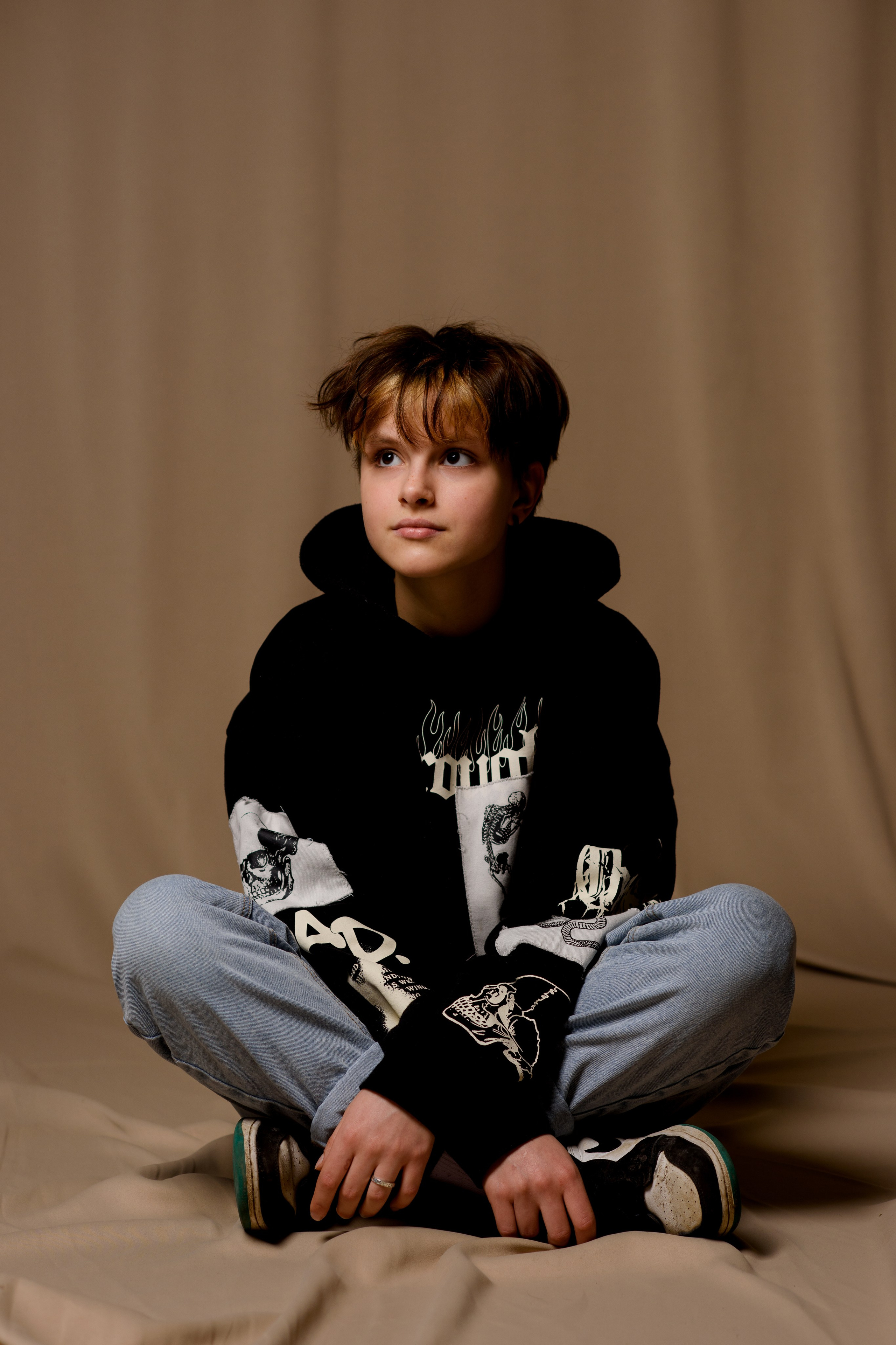 Студийная фотосессия девочки-подростка. Главная