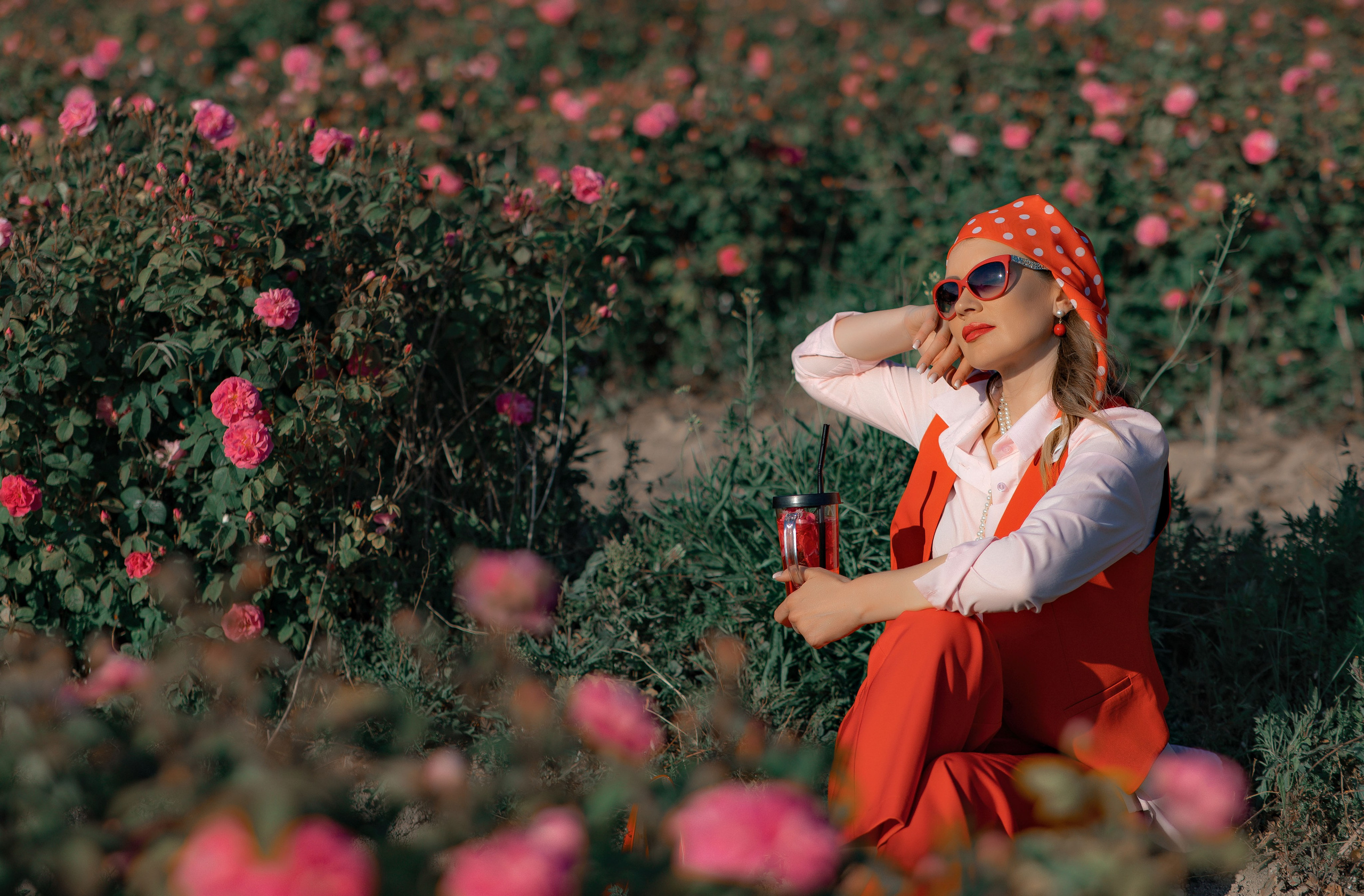 В цветении. Фотограф-стилист Крым Прокат одежды в Крыму. Фотосессии в Крыму