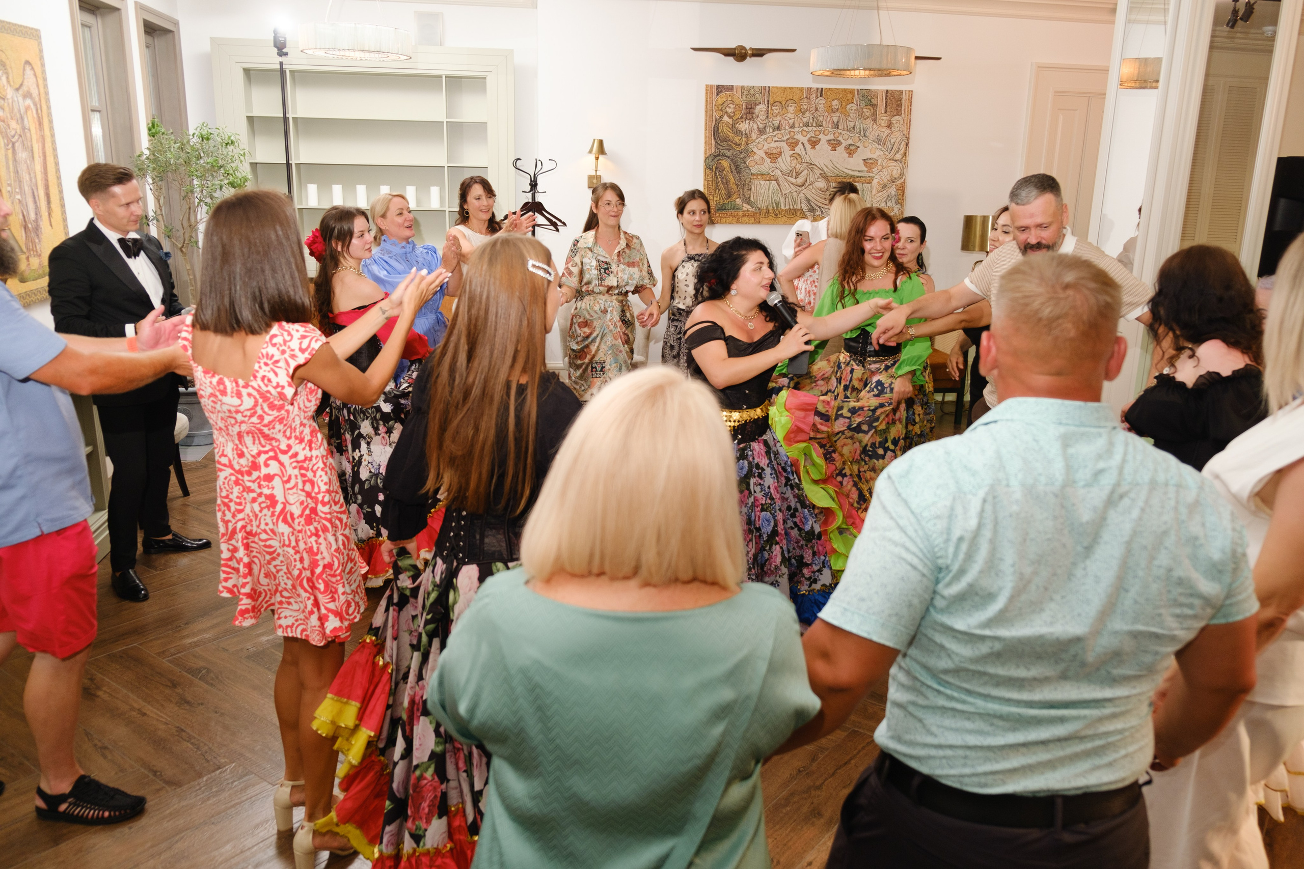 Фотограф на юбилей в Крыму | Съемка дня рождения | Илья Желдак. Профессиональная фотосъемка в Крыму. Натуральные эмоции и живые кадры. Забронируйте дату прямо сейчас!