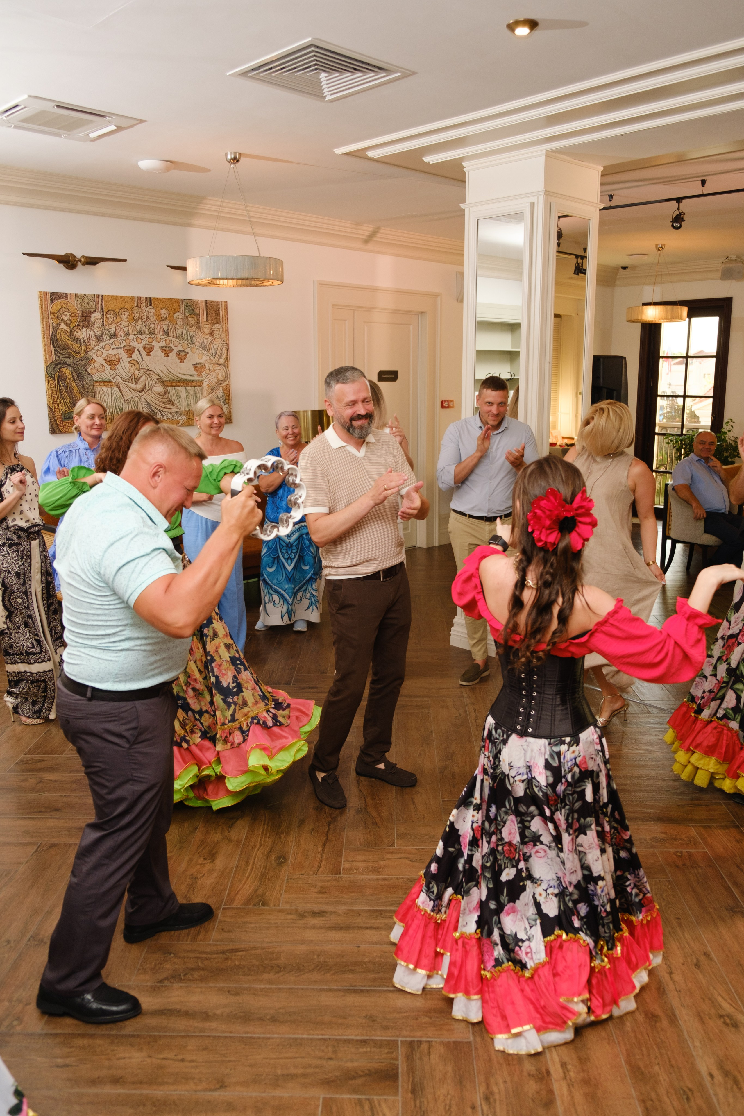 Фотограф на юбилей в Крыму | Съемка дня рождения | Илья Желдак. Профессиональная фотосъемка в Крыму. Натуральные эмоции и живые кадры. Забронируйте дату прямо сейчас!