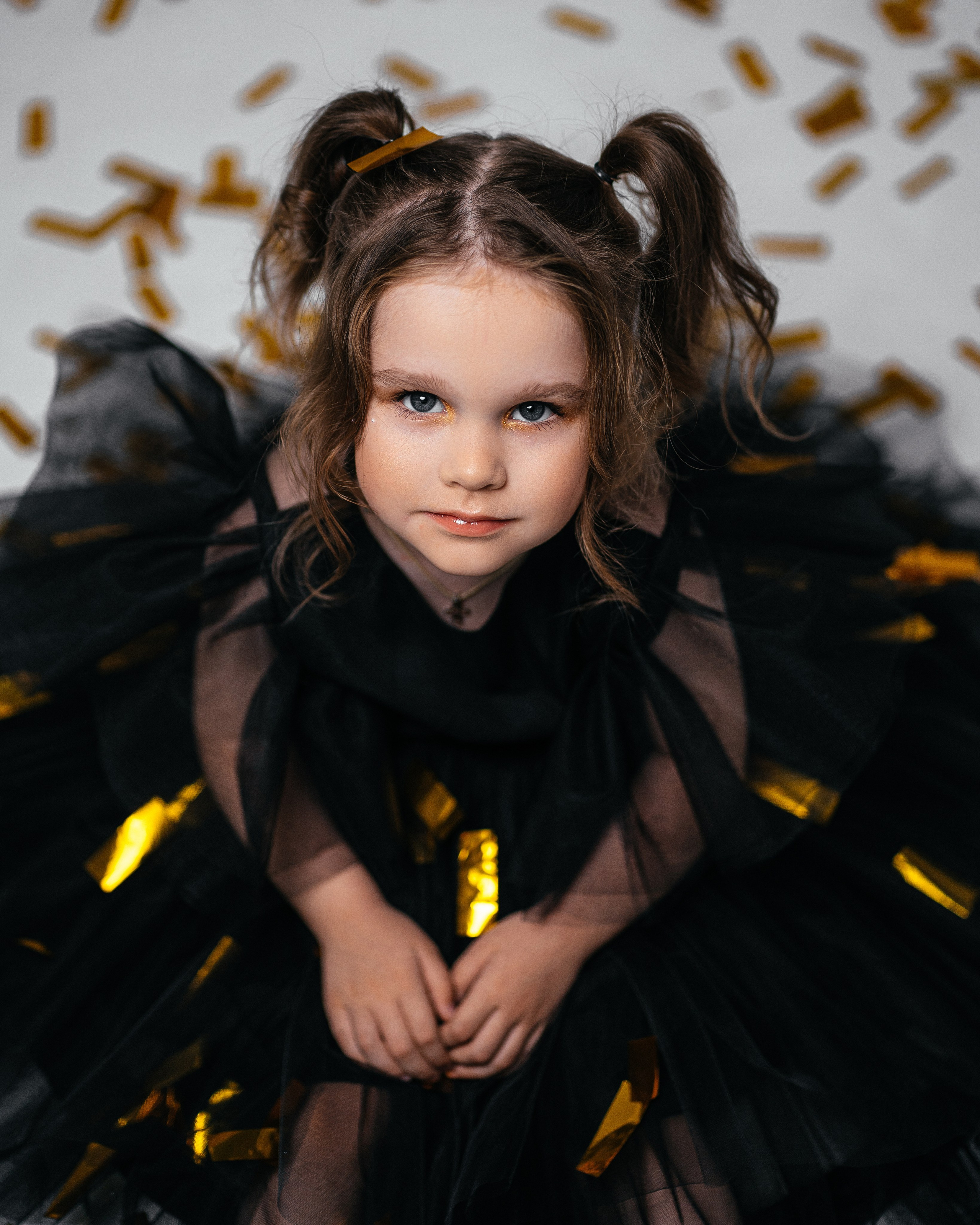 Фотосессия для девочки в платье. Фотограф Ким Наталья в Красноярске