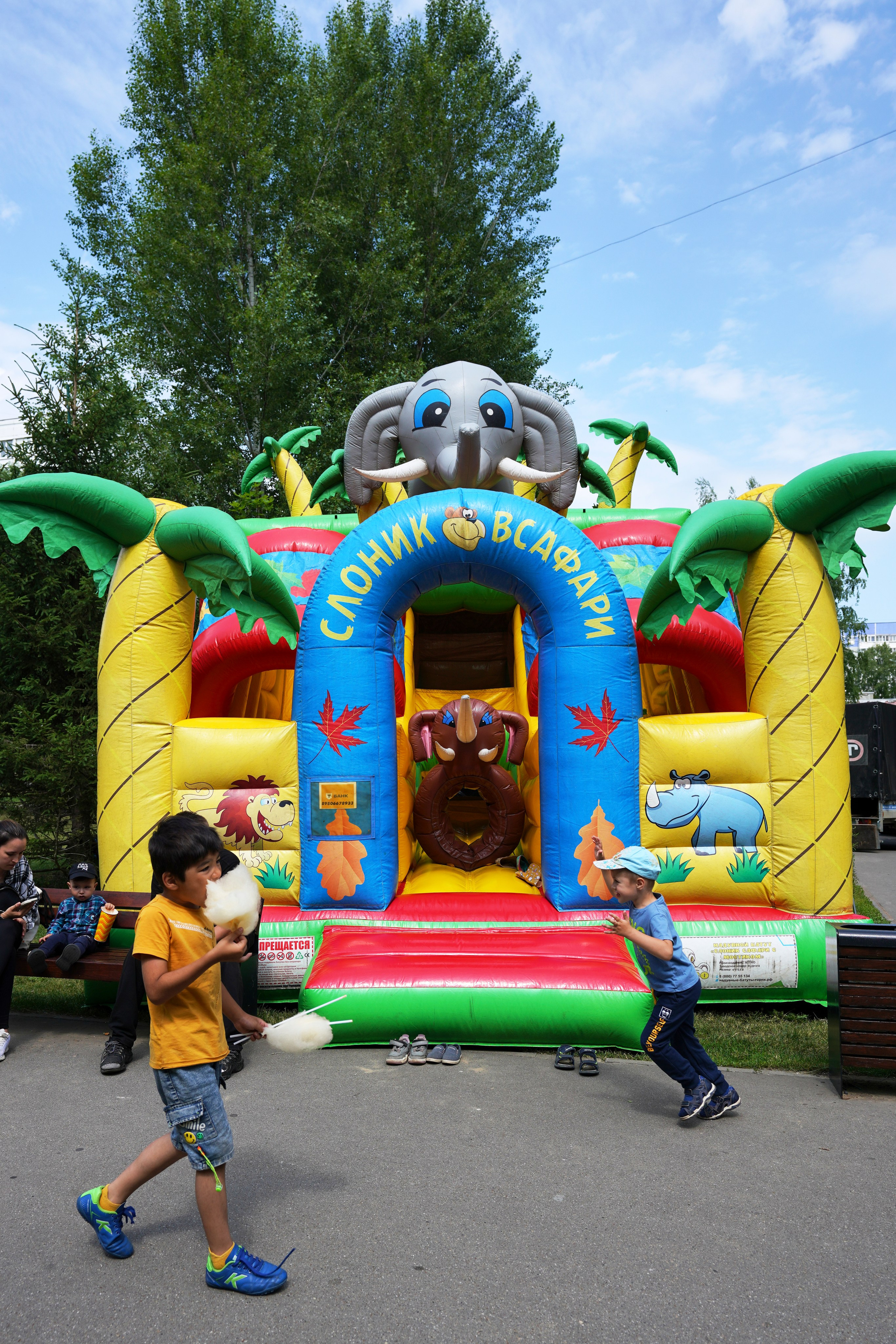 «Наш двор» ул. М.Чуйкова 25 Казань, 2025. Фотограф Казань