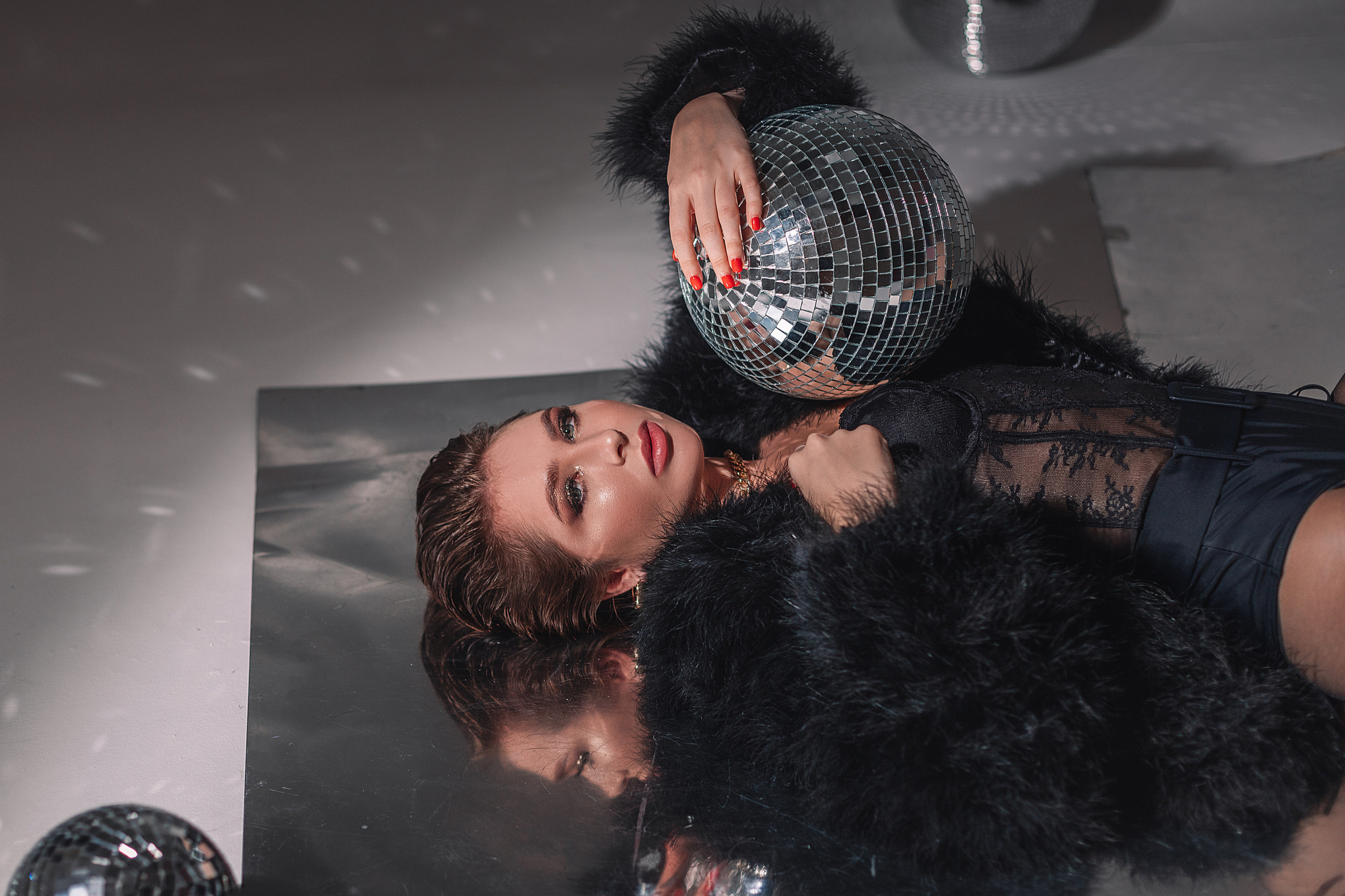 Дискошар, индивидуальная съёмка, фотостудия.