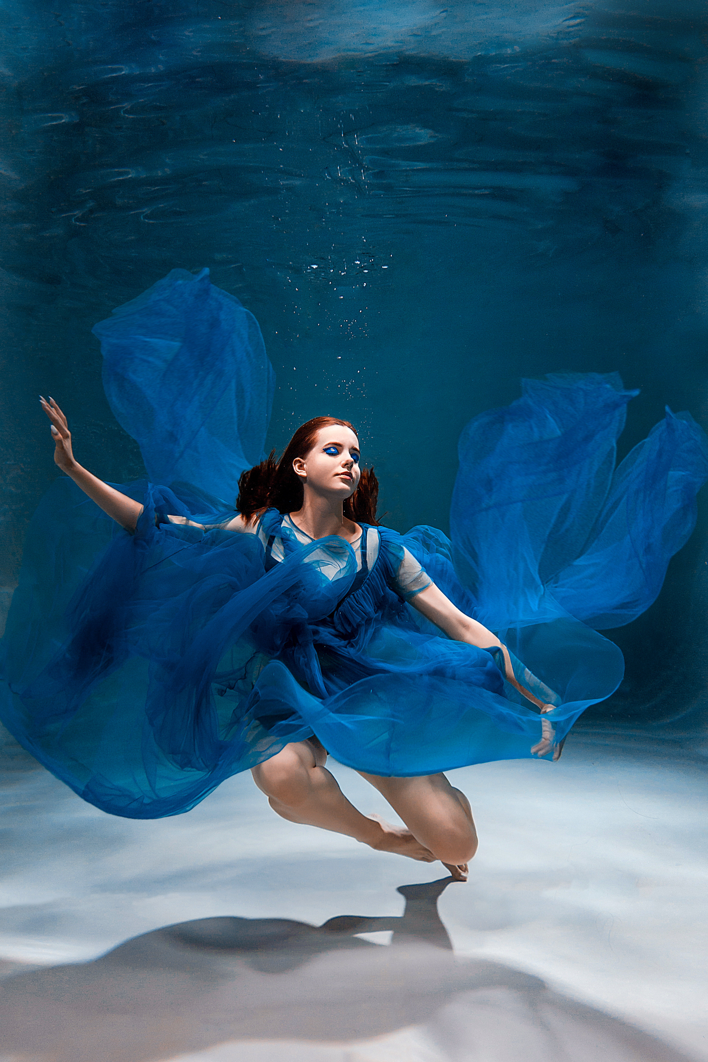 Подводная съёмка, вода, бассейн, фото под водой, студии.