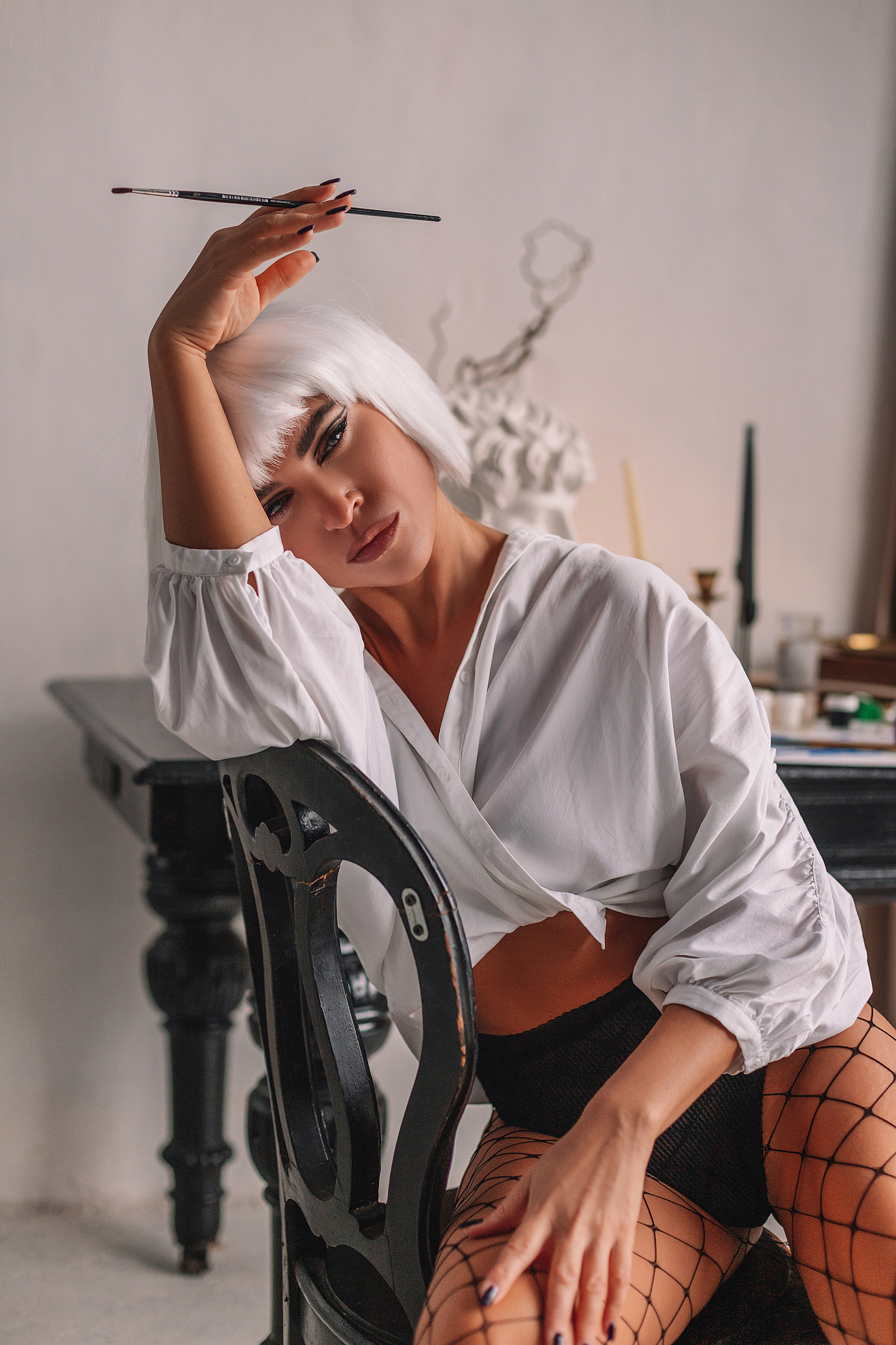 Индивидуальная съёмка, светлые фотостудии, красивый образ.