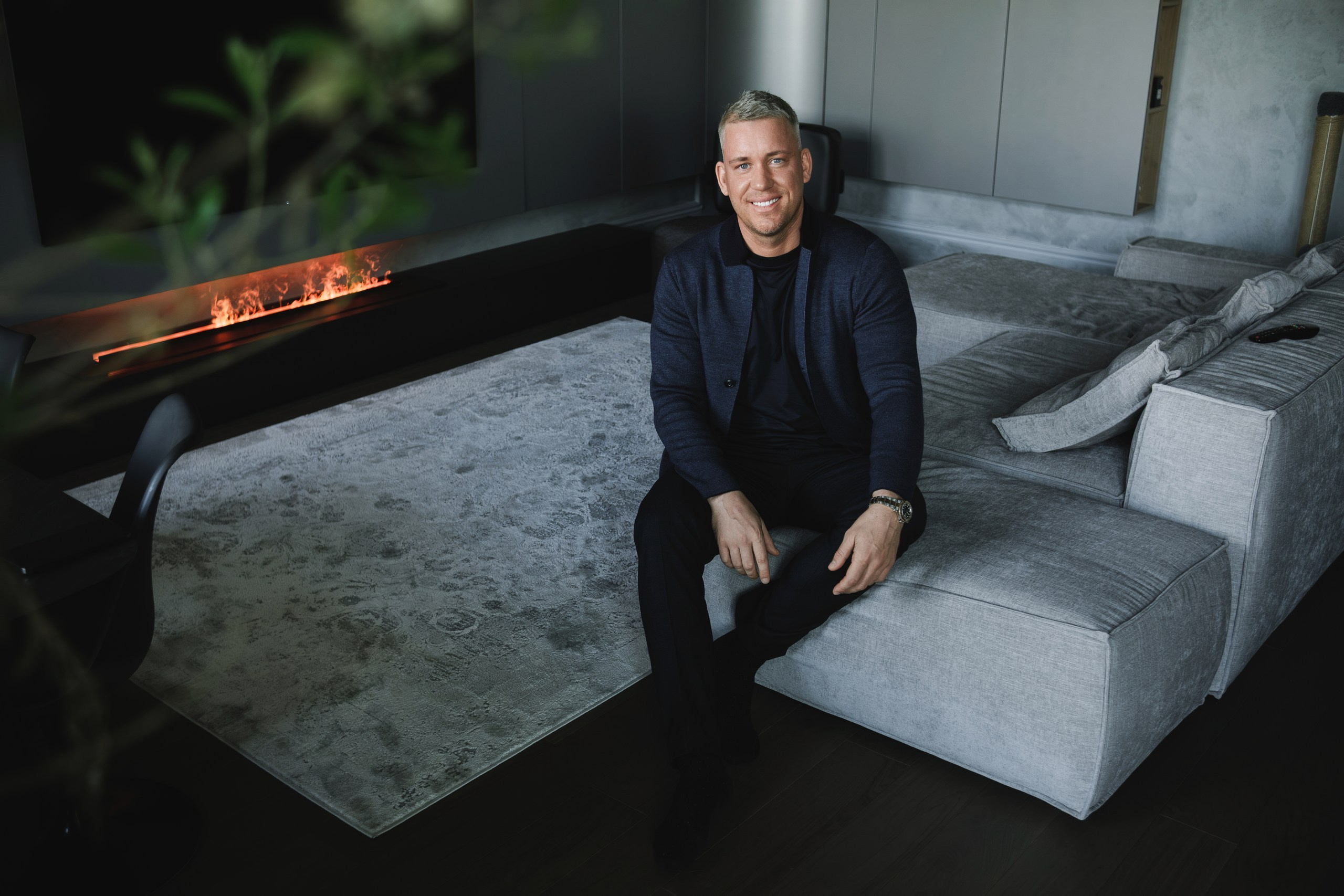 Иван Петров, дизайнер интерьеров (в квартире). Интерьерный фотограф и видеограф в Санкт-Петербурге Вадим Балбашевский