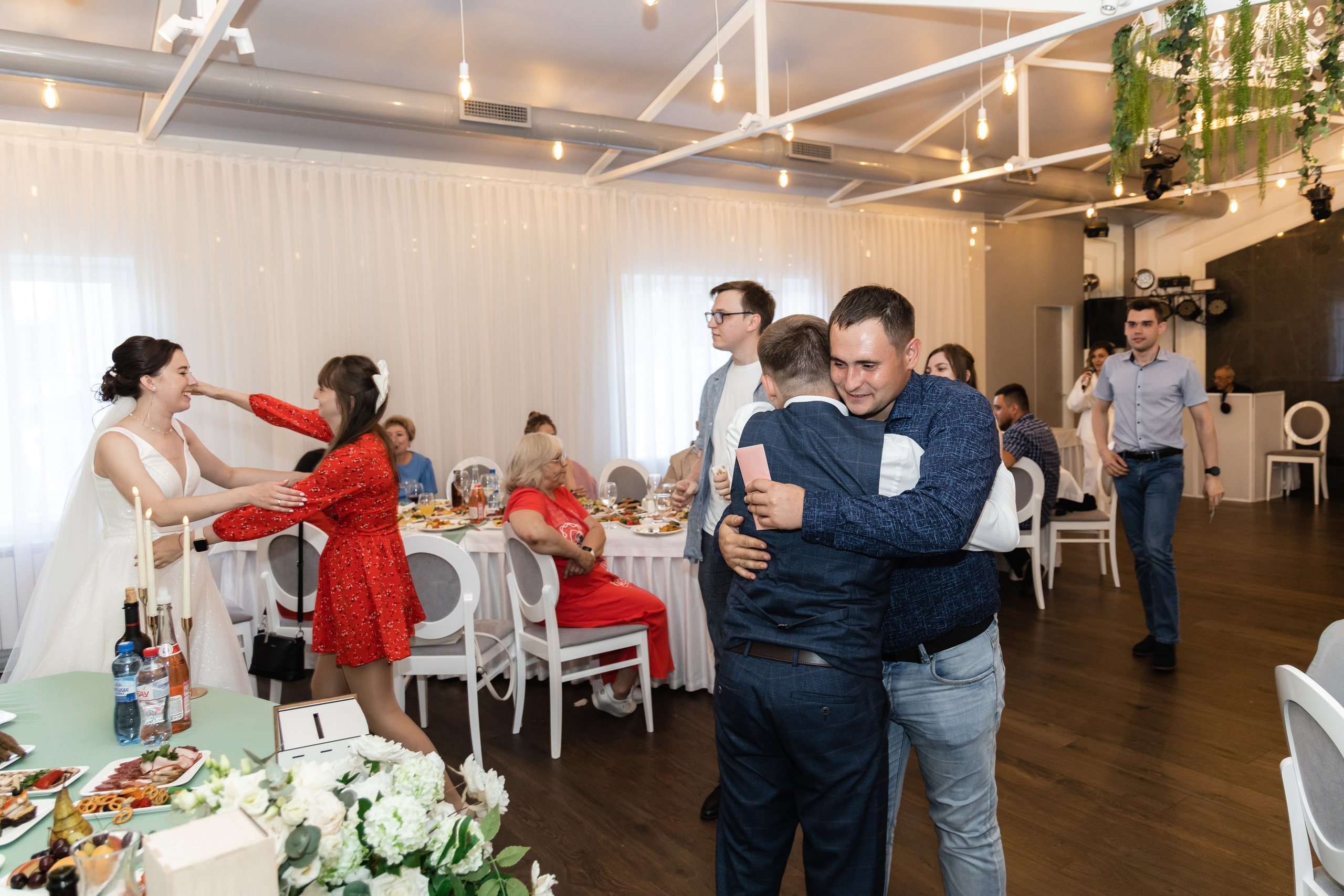 Алёна и Денис (полный день). Фотограф в Барнауле Юлия Садвокасова