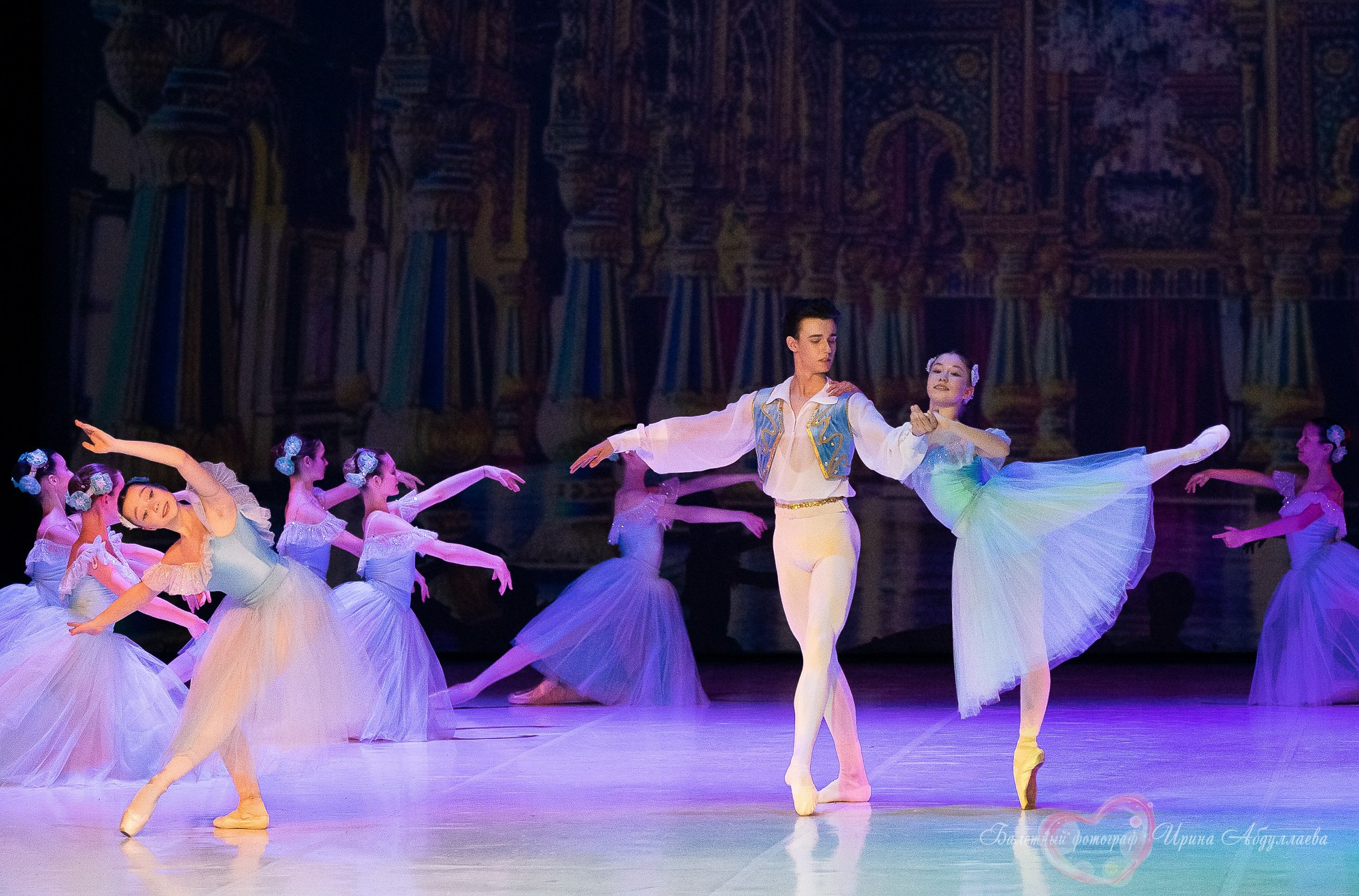 Хореографический колледж ЛЕДЯХ «Наставники»