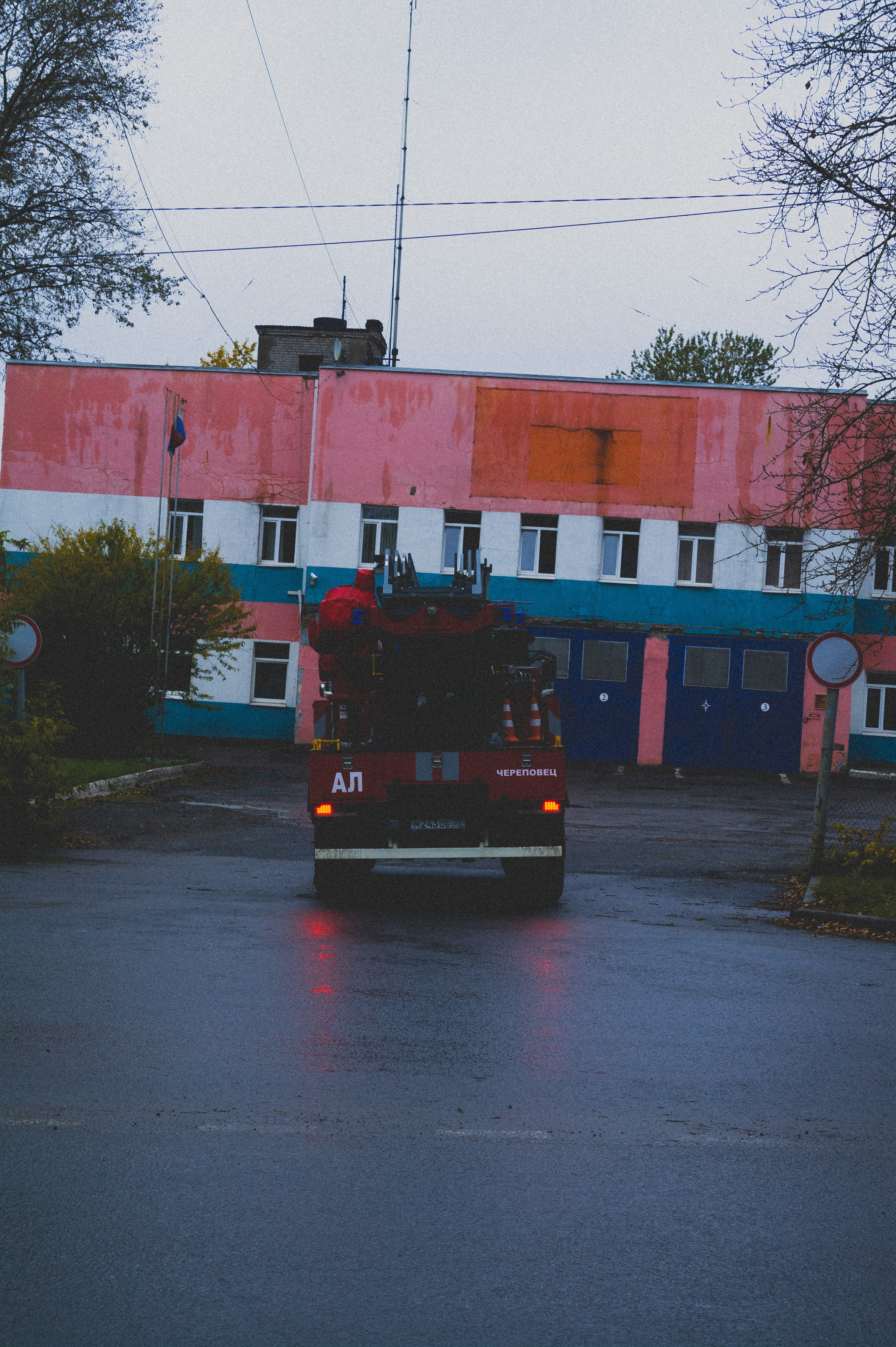 Октябрь 2025. Den Mirov — Фотограф, Музыкант