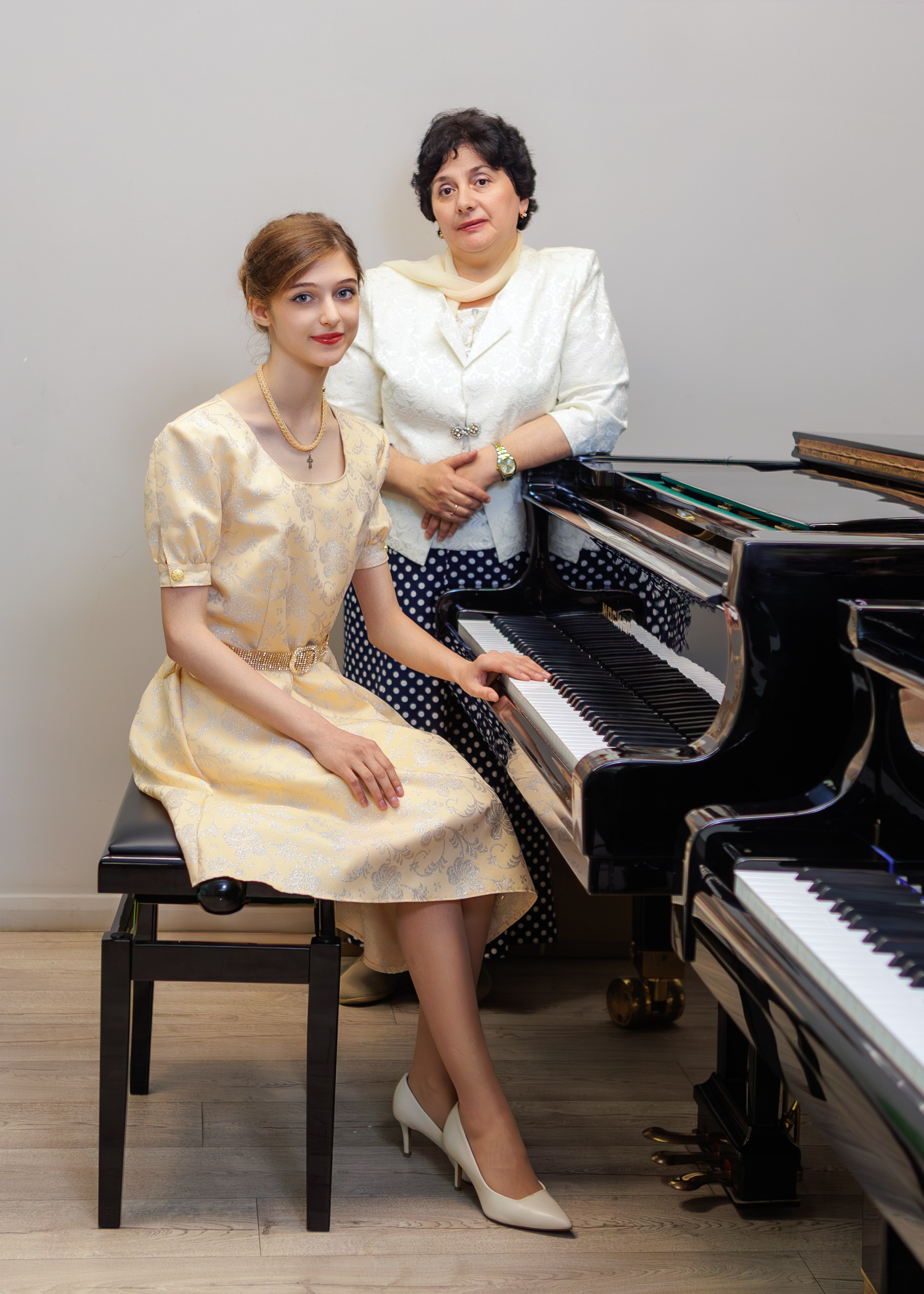 Вручение дипломов в Детской музыкальной школе имени Н. П. Будашкина. Выпускные альбомы и школьный фотограф в Подольске, Троицке, Щербинке, Москве и Московской области