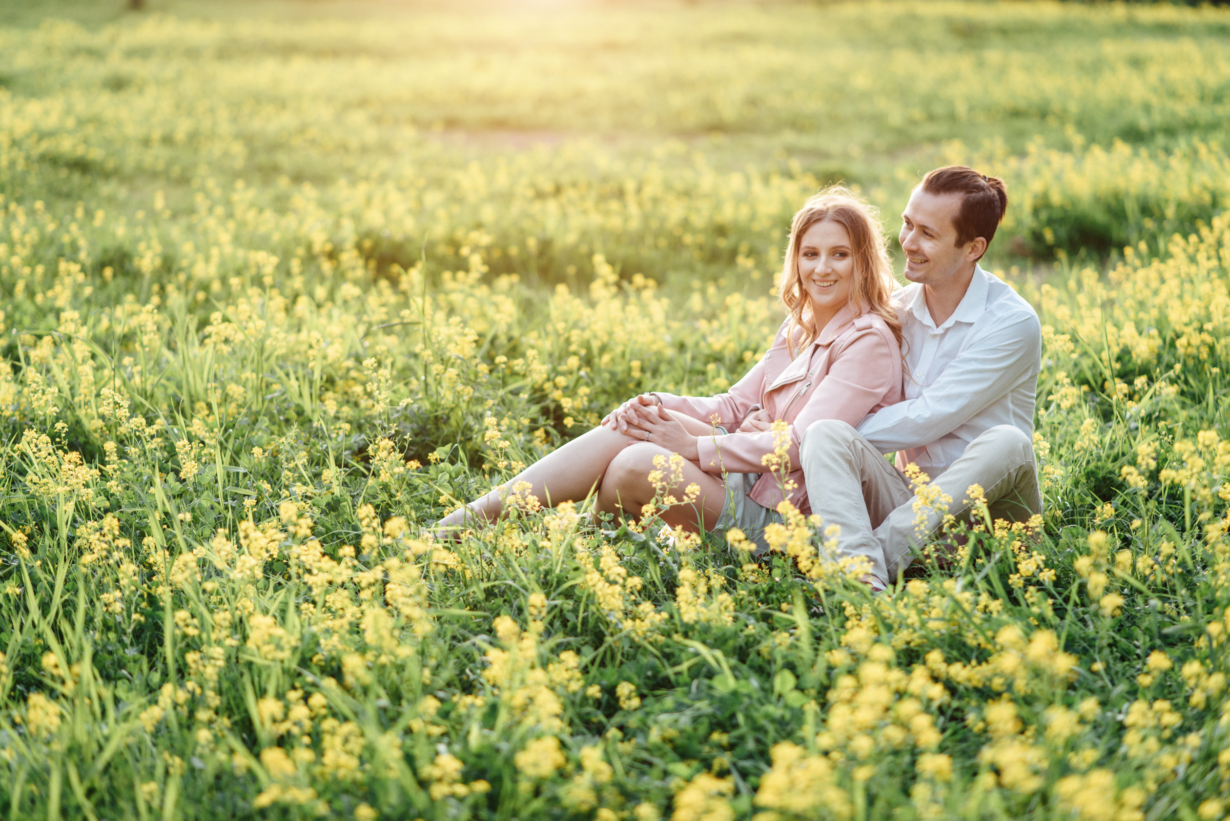 Фотосессия Love Story в яблоневом саду. Свадебный фотограф в Санкт-Петербурге Венера Ахметова