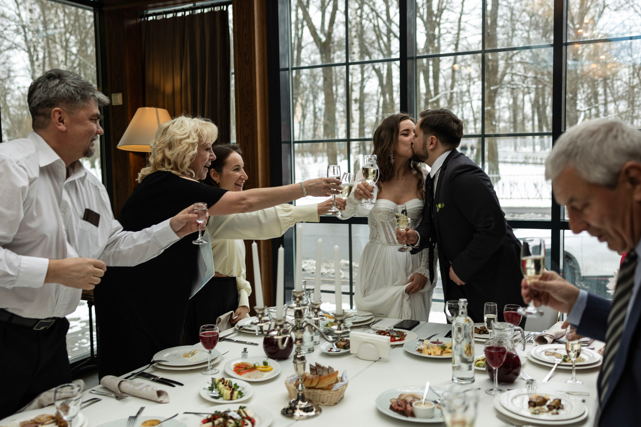 Wedding photographer Saint-Peterburg — живые свадебные фотографии. Pozdnishevkirill