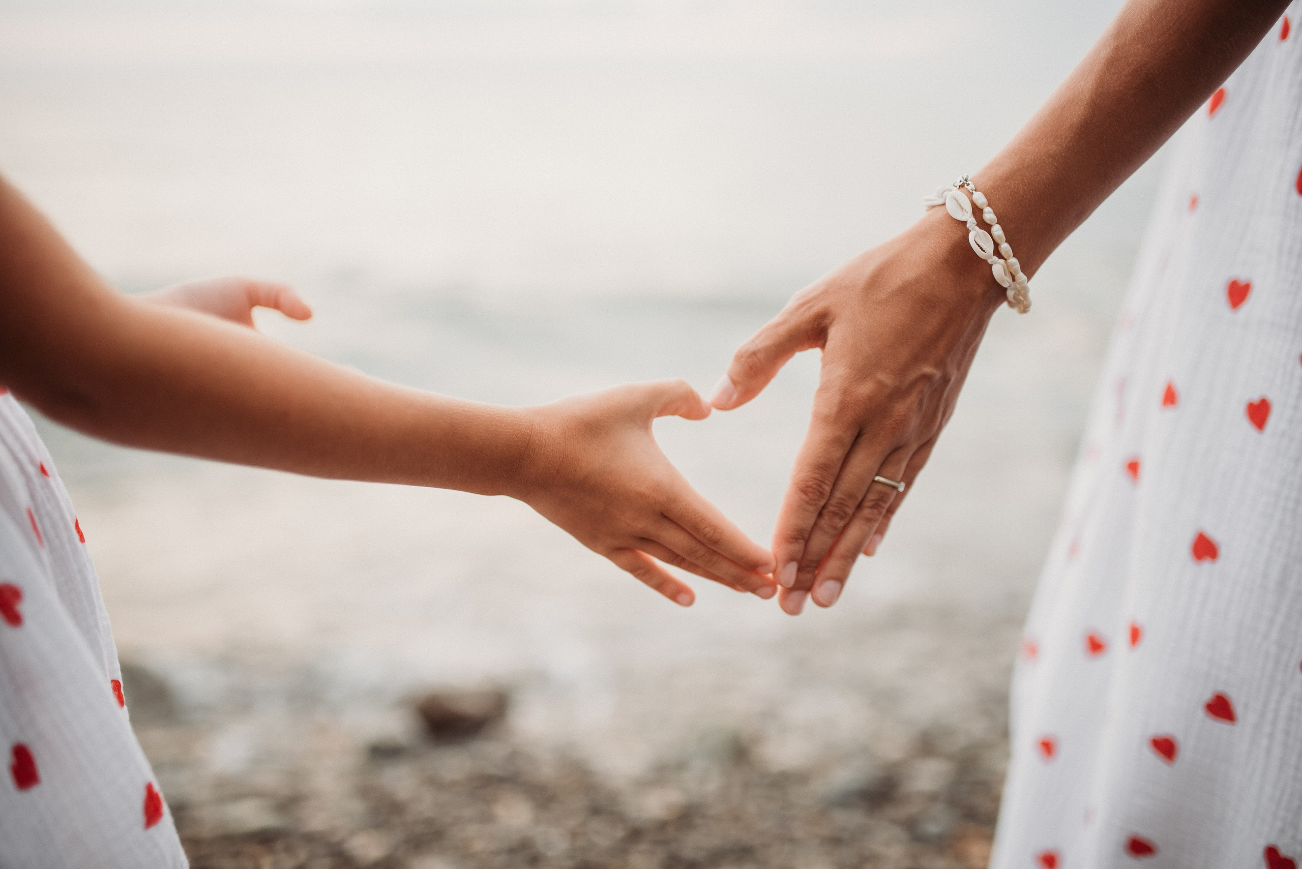 Семейная морская фотосессия на берегу Сочи. Фотограф в Сочи — Маргарита Поганова