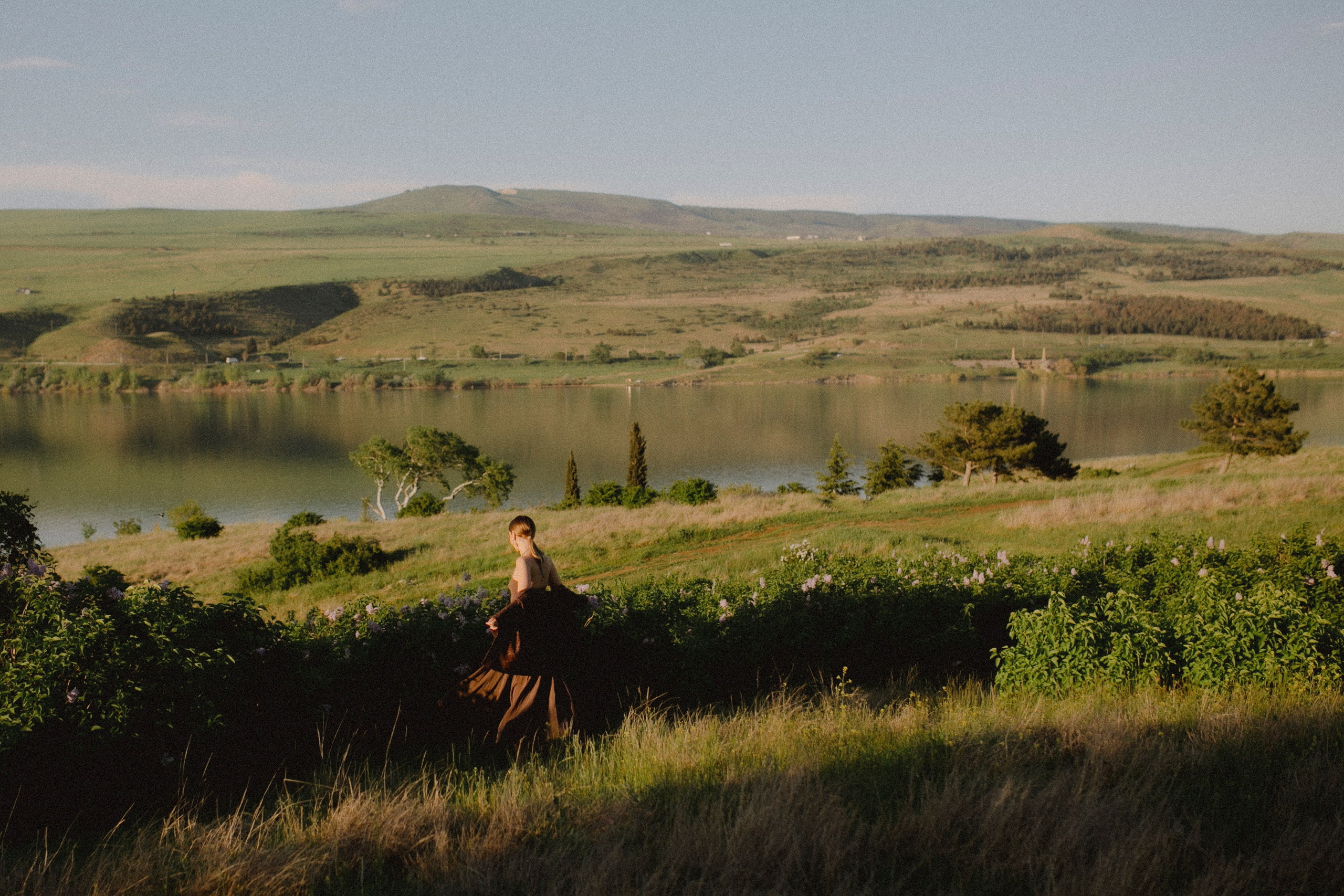 Evening with Jen at Tbilisi sea. Alex&Polly | Wedding & Family Photographer Tbilisi