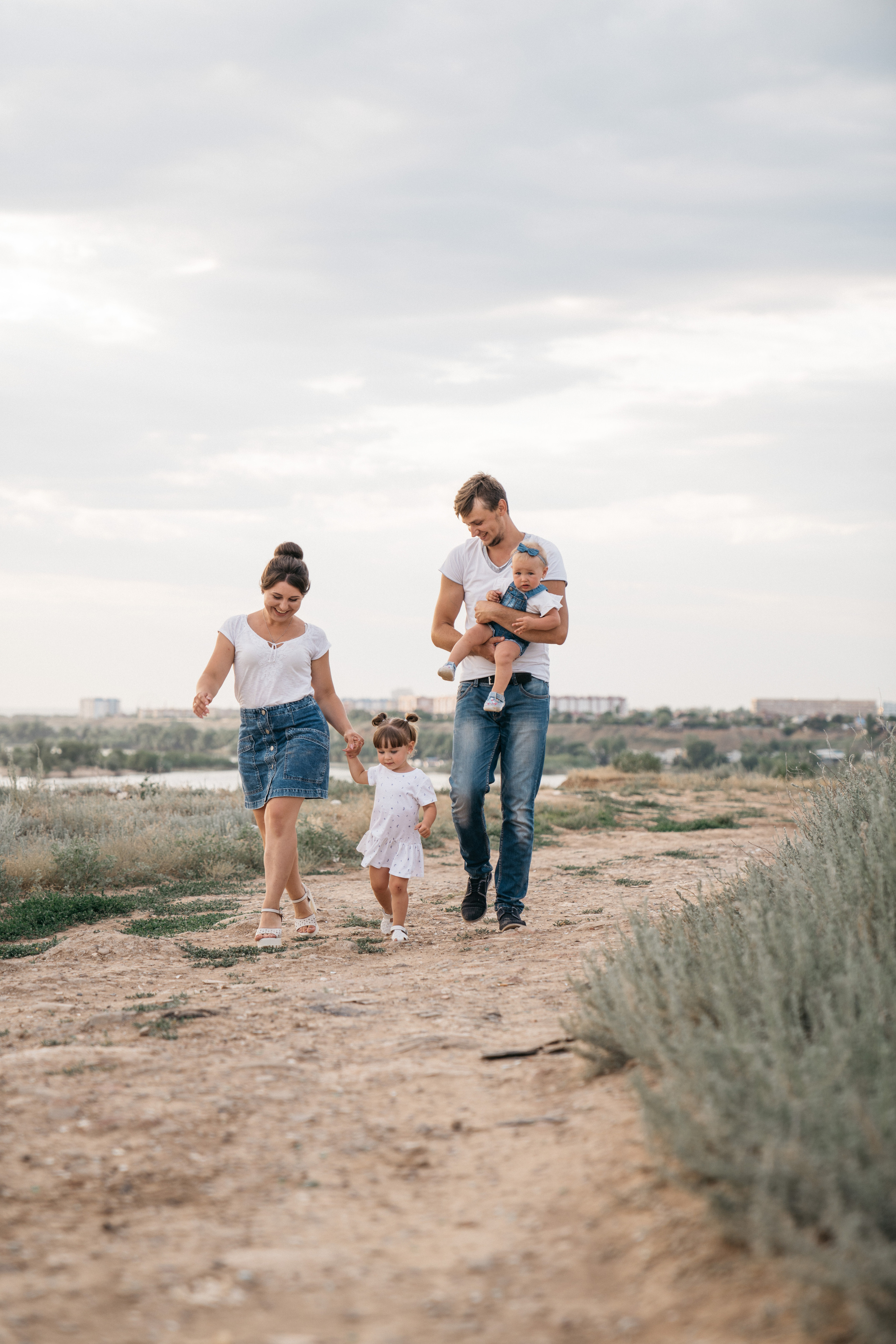 Ваня+Катя+Маша+Василиса. Свадебный и семейный фотограф в Волгограде Юлия Гринева