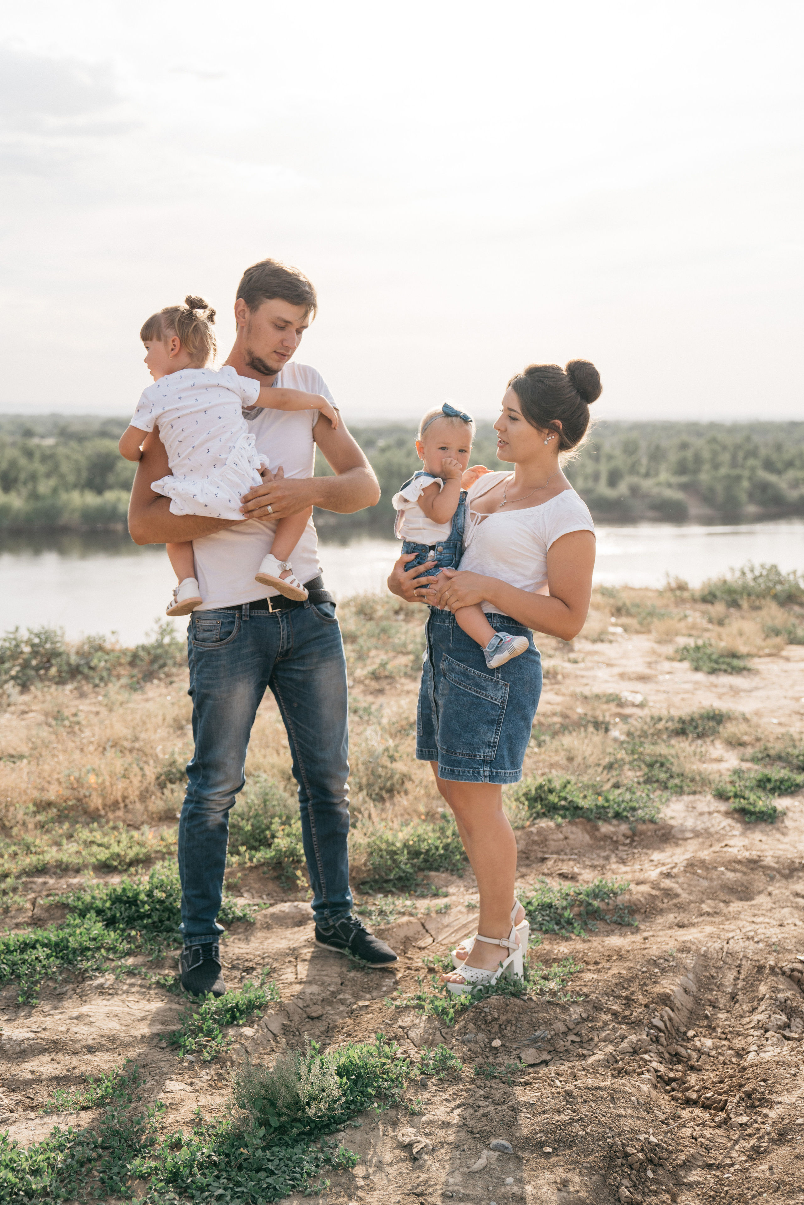 Ваня+Катя+Маша+Василиса. Свадебный и семейный фотограф в Волгограде Юлия Гринева