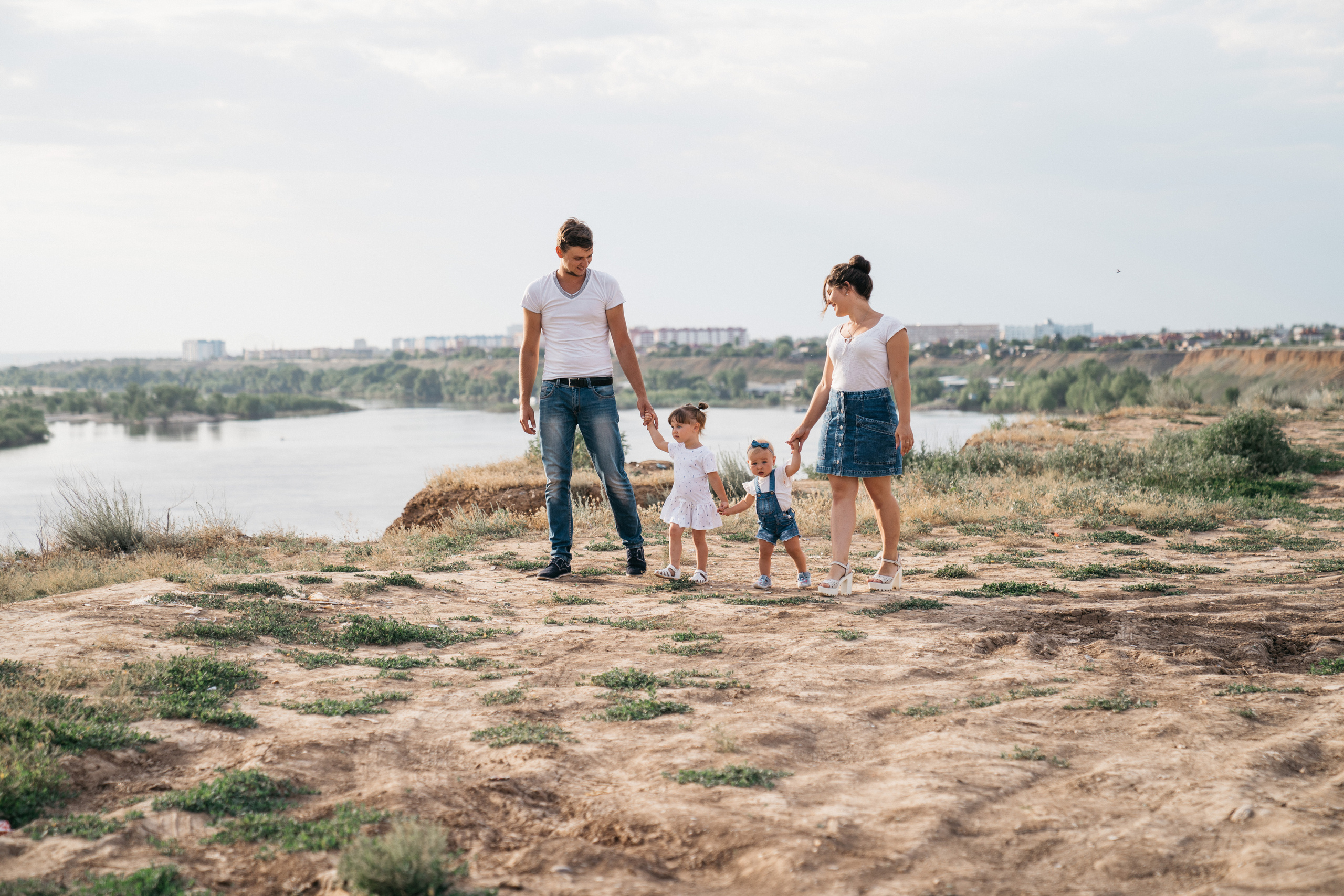 Ваня+Катя+Маша+Василиса. Свадебный и семейный фотограф в Волгограде Юлия Гринева