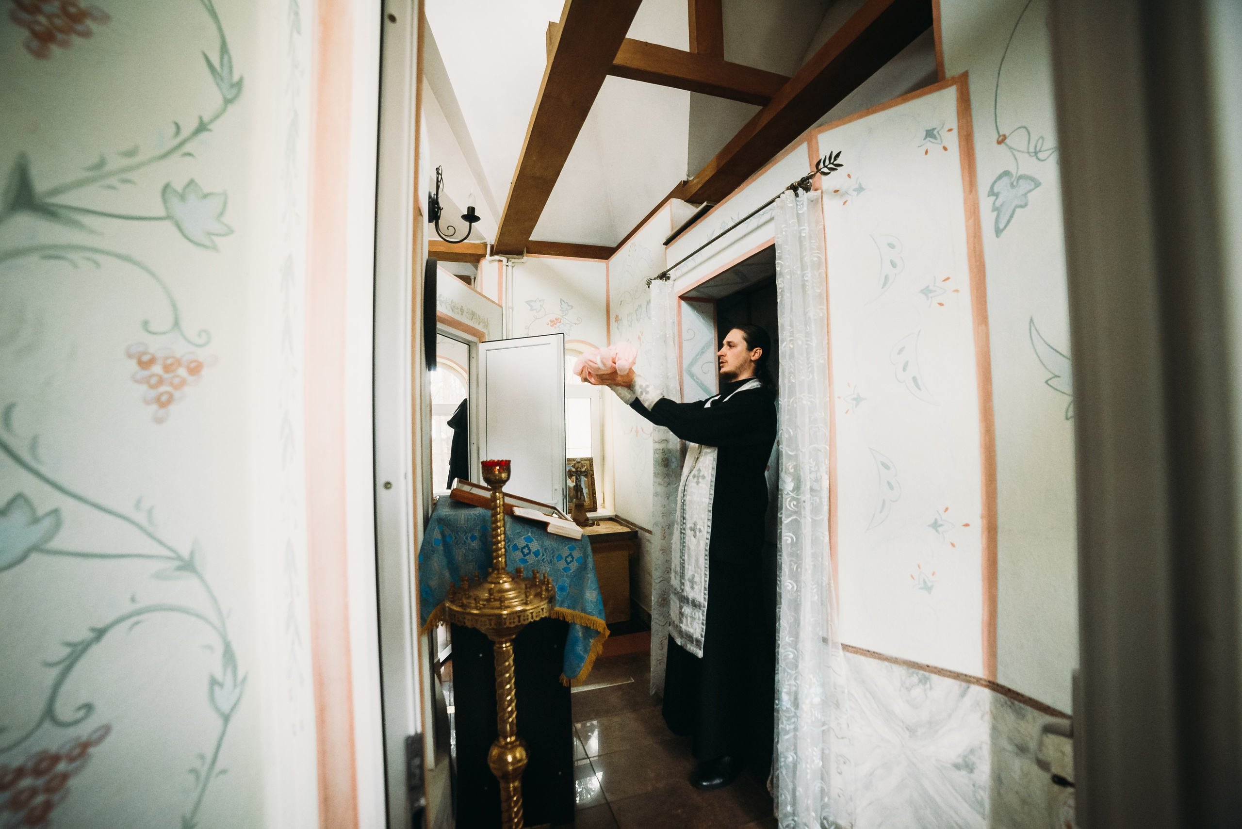 Фотосессия крещения в Новогрудке. Фотограф на крещение. Свадебный и семейный фотограф в Минске Филиппович Александр