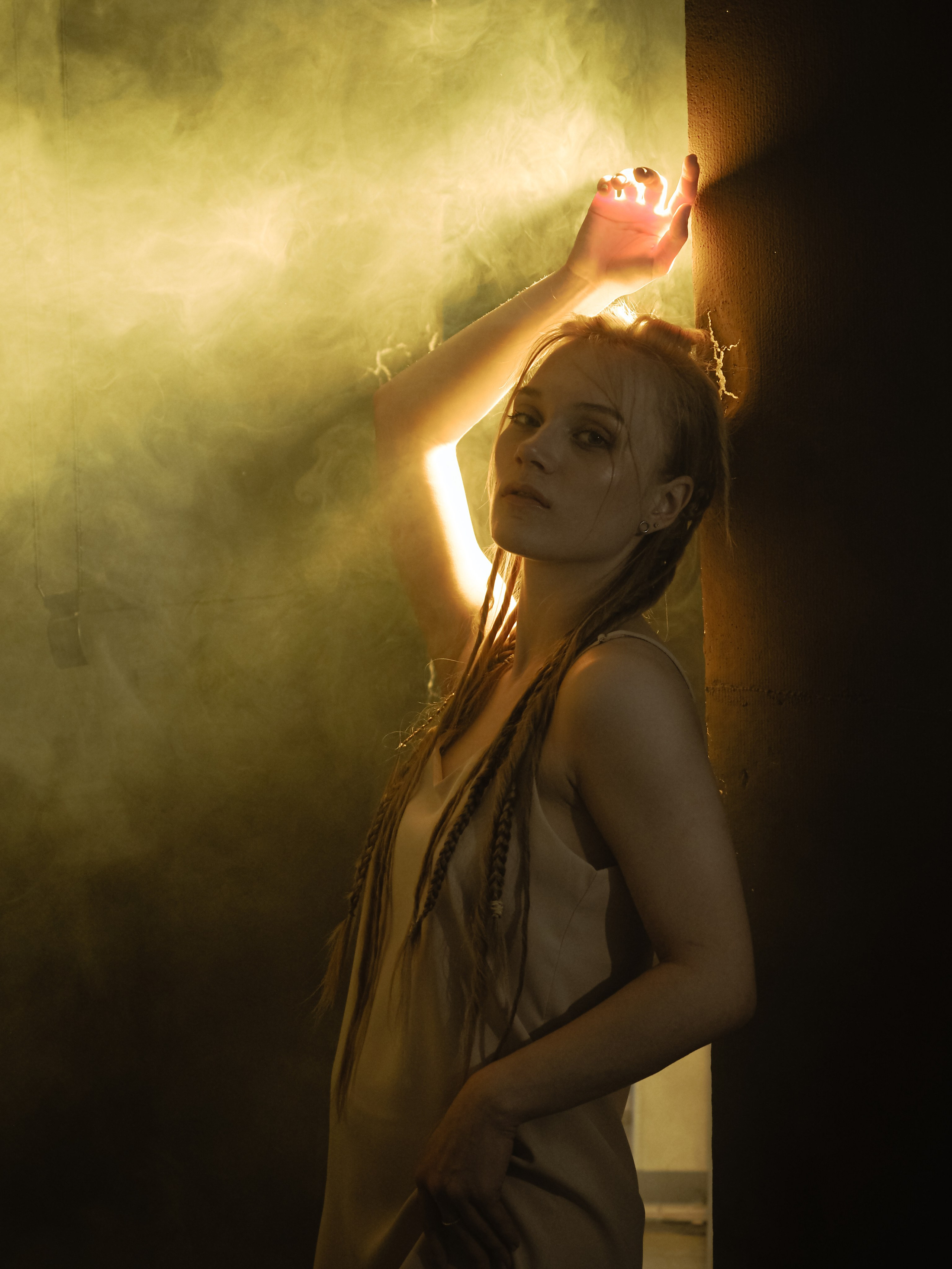 Студийный свет — дым. Фотограф Рязань. Семейный Свадебный фотограф