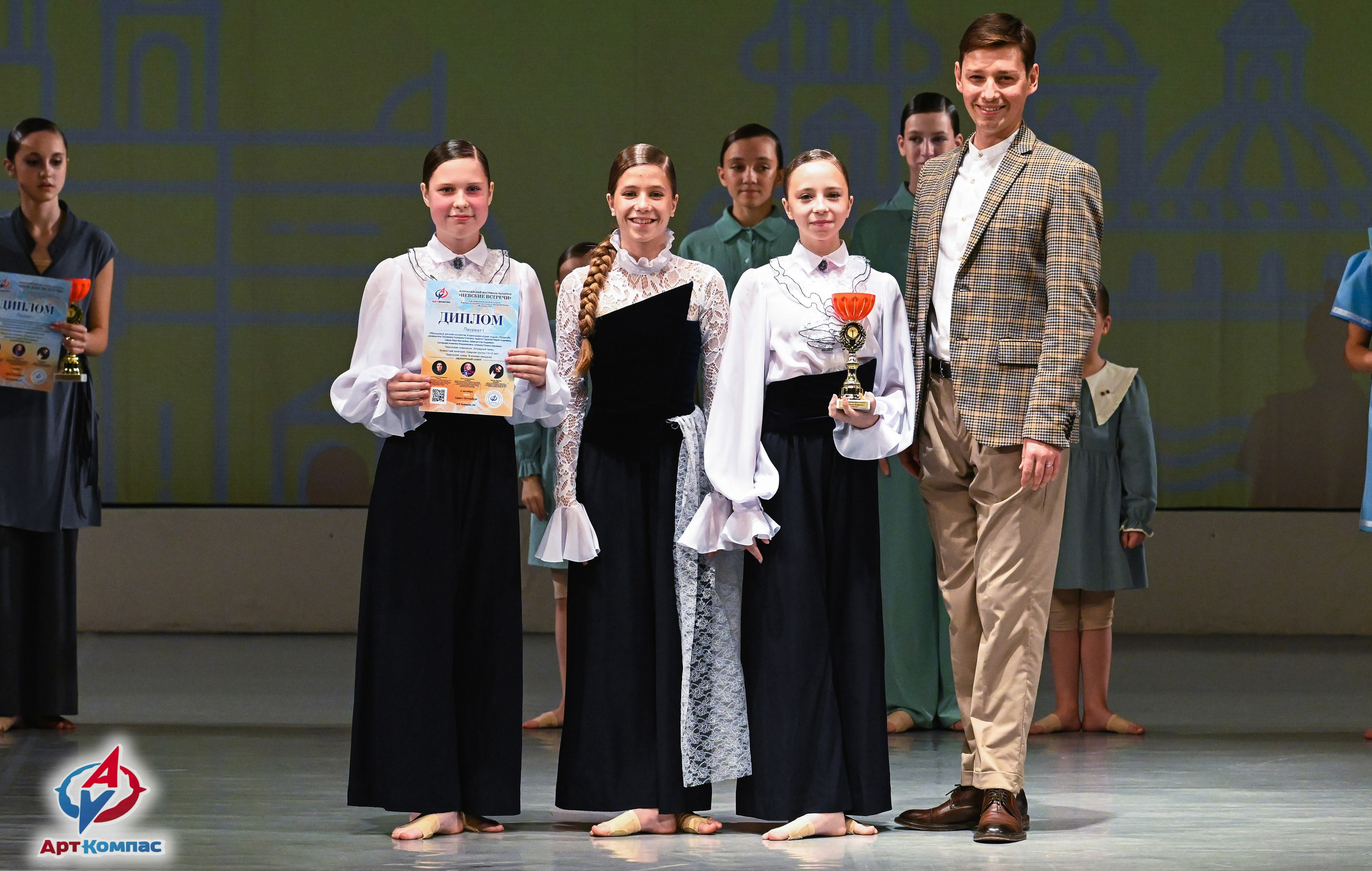 05.10.2025 Всероссийский фестиваль талантов «НЕВСКИЕ ВСТРЕЧИ» г. Санкт-Петербург. Медиастудия Фото Концепт