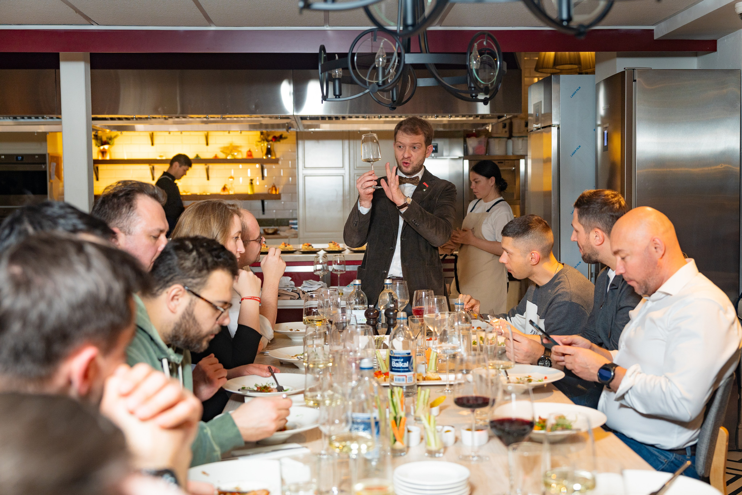 NOVIKOV SCHOOL — Умами зал. Фотограф Никита Комаров