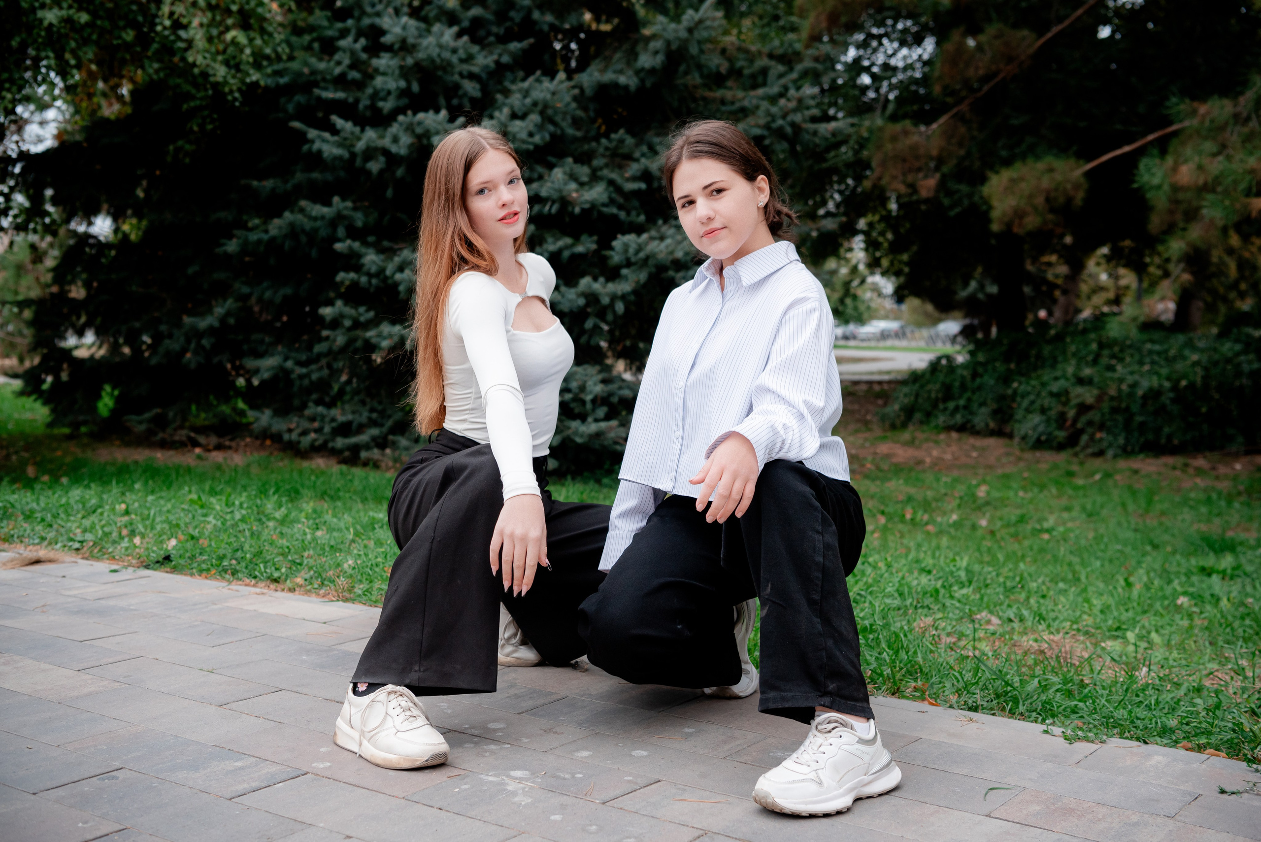 Фотосессия в парке для альбома школьники 9 класс. Фотограф в Волгограде и Волжском Александр Горбань
