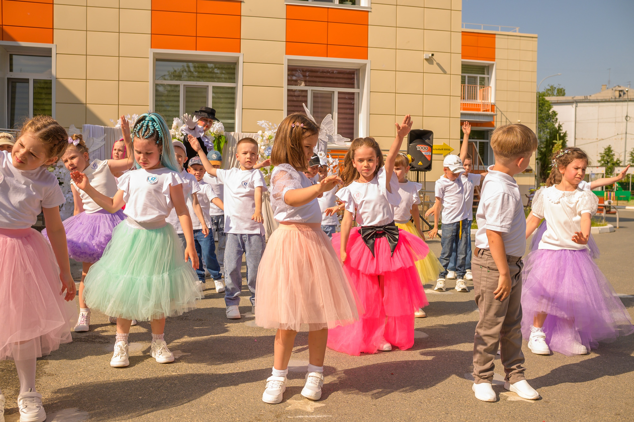 Репортаж выпускного группа «Фантазёры» 3 садик. Фотограф новорожденных, семейный детский в Тюмени Татьяна Морозова