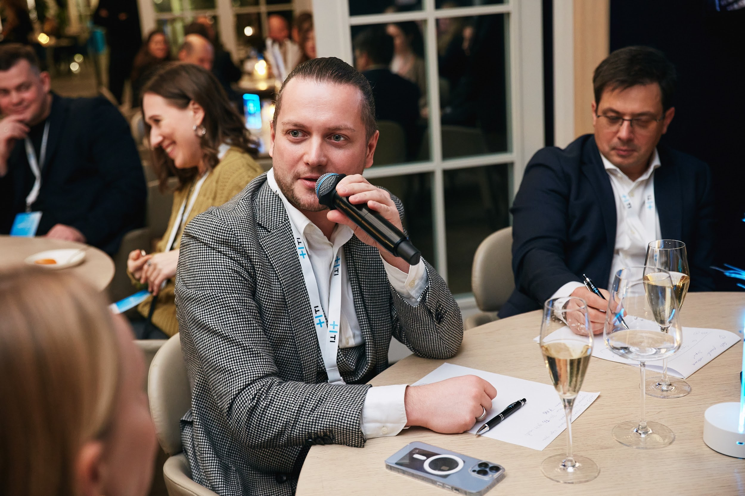 Что? Где? Когда? с Максимом Поташёвым для IT-компании. Татьяна Фомичева. Репортажный и светский фотограф в Москве