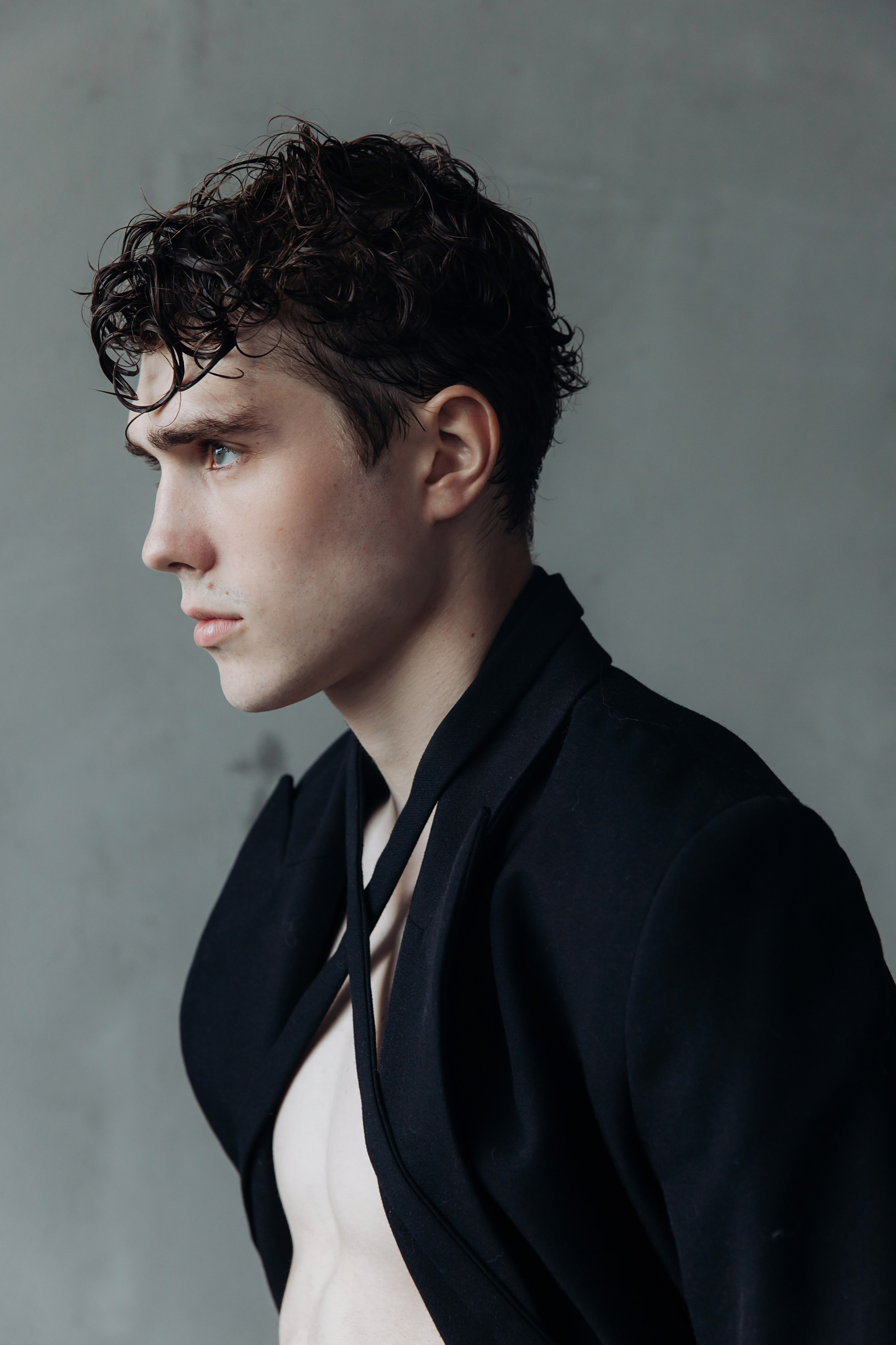 Саша. Главная