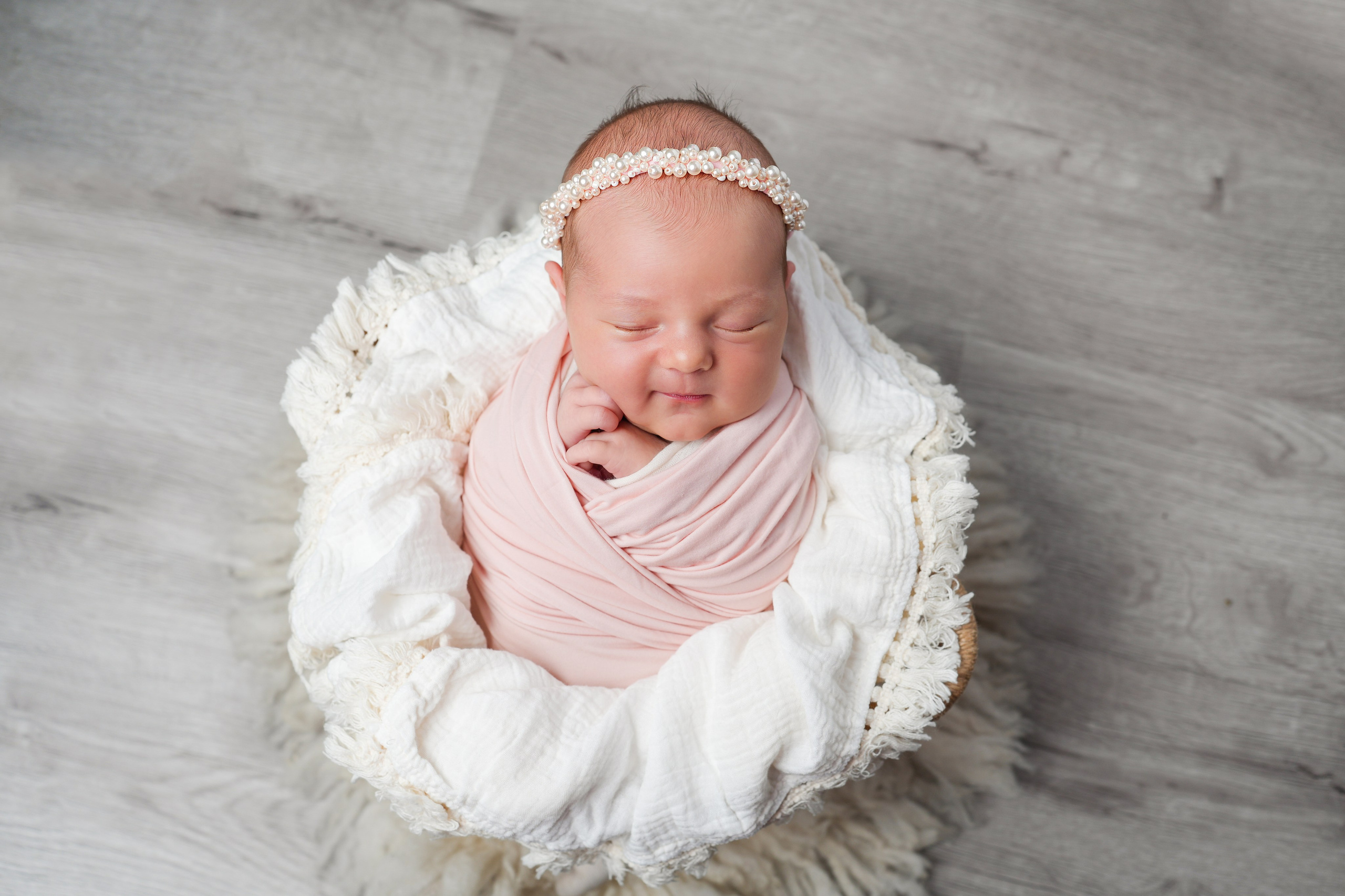 Newborn. Фотограф новорожденных и детский фотограф в Екатеринбурге Ксени