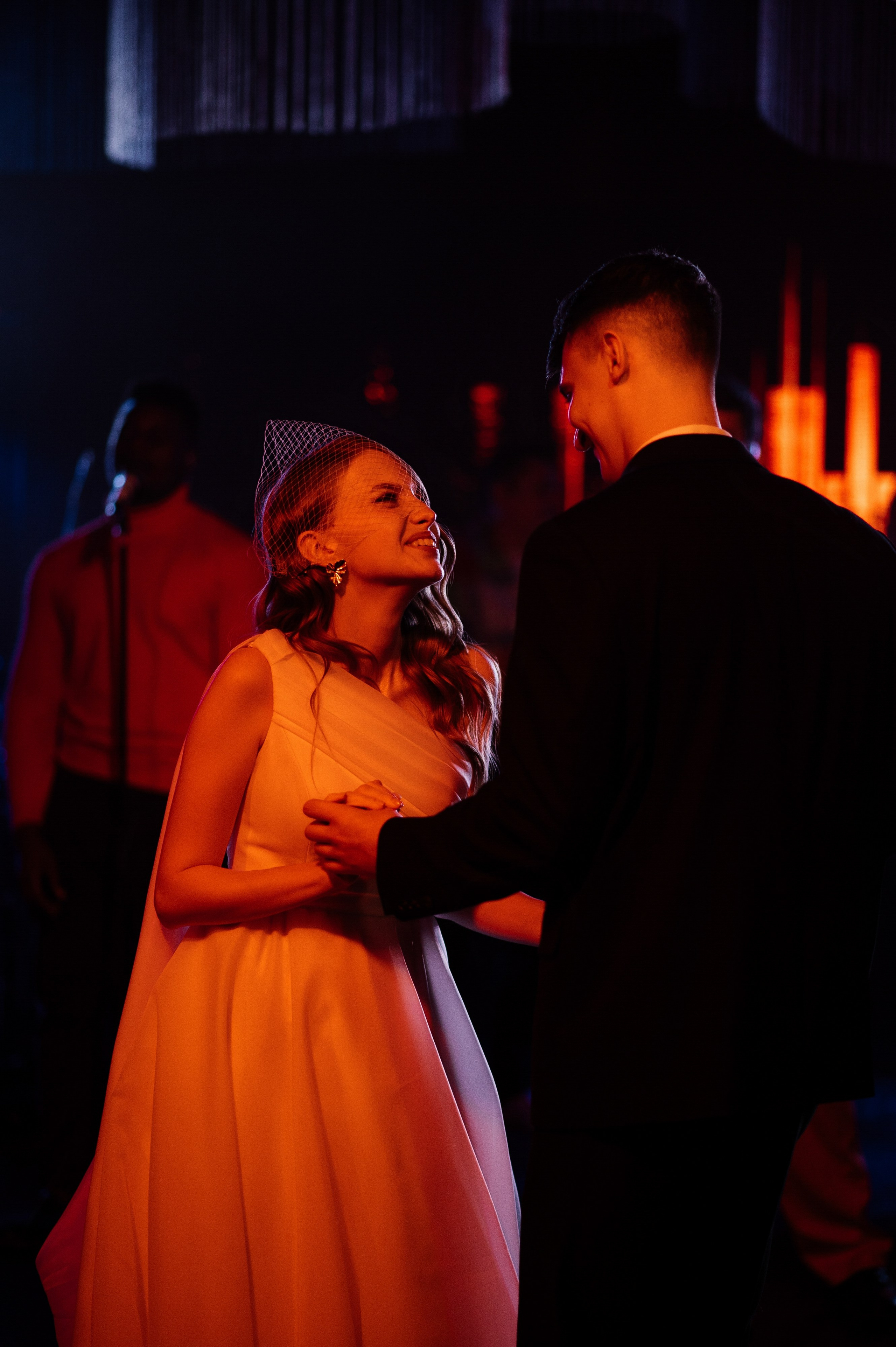 Музыка о любви. Свадебный фотограф Саша Базенко