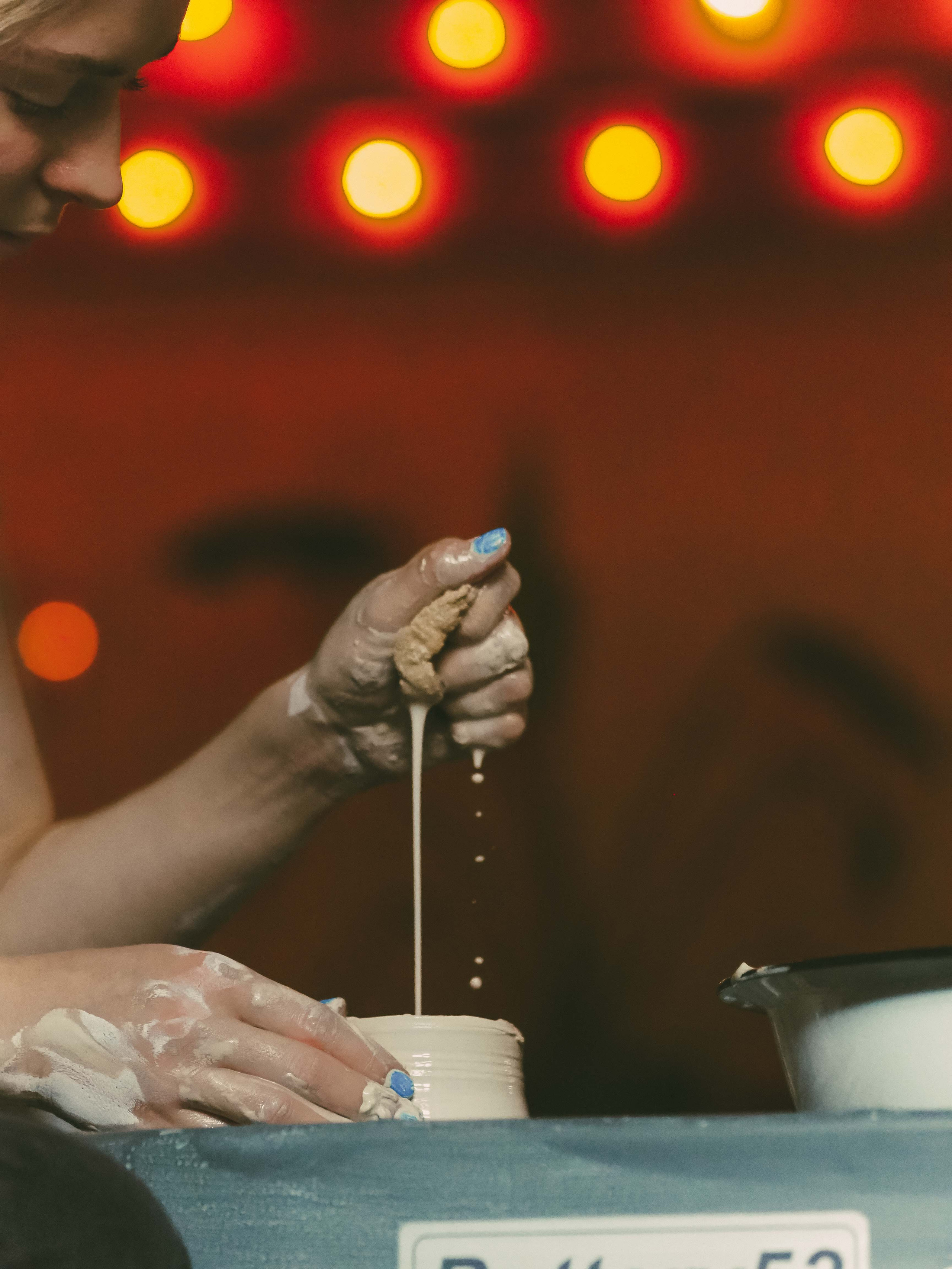 В студии керамики. Фотограф Рязань. Семейный Свадебный фотограф