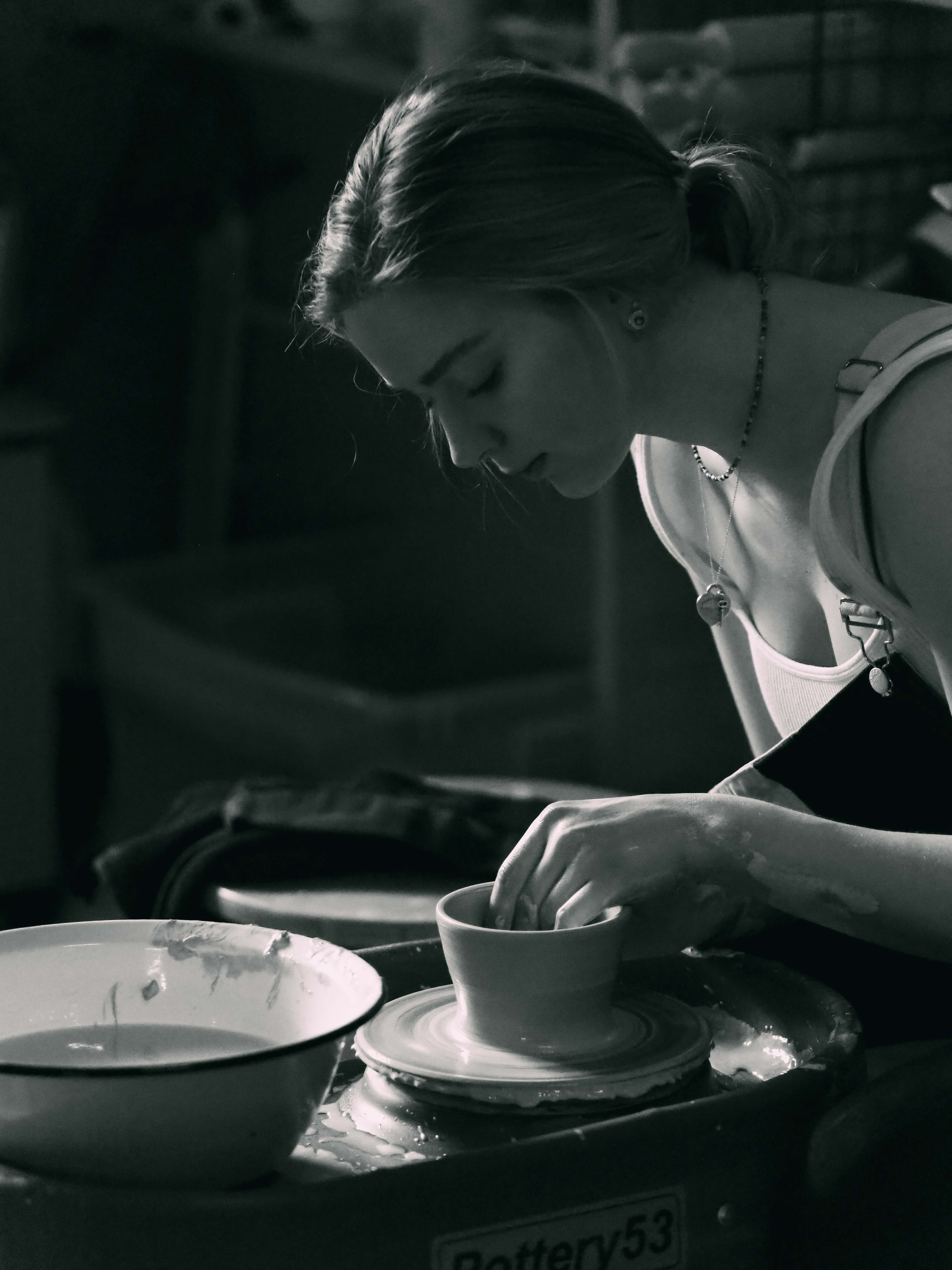 В студии керамики. Фотограф Рязань. Семейный Свадебный фотограф