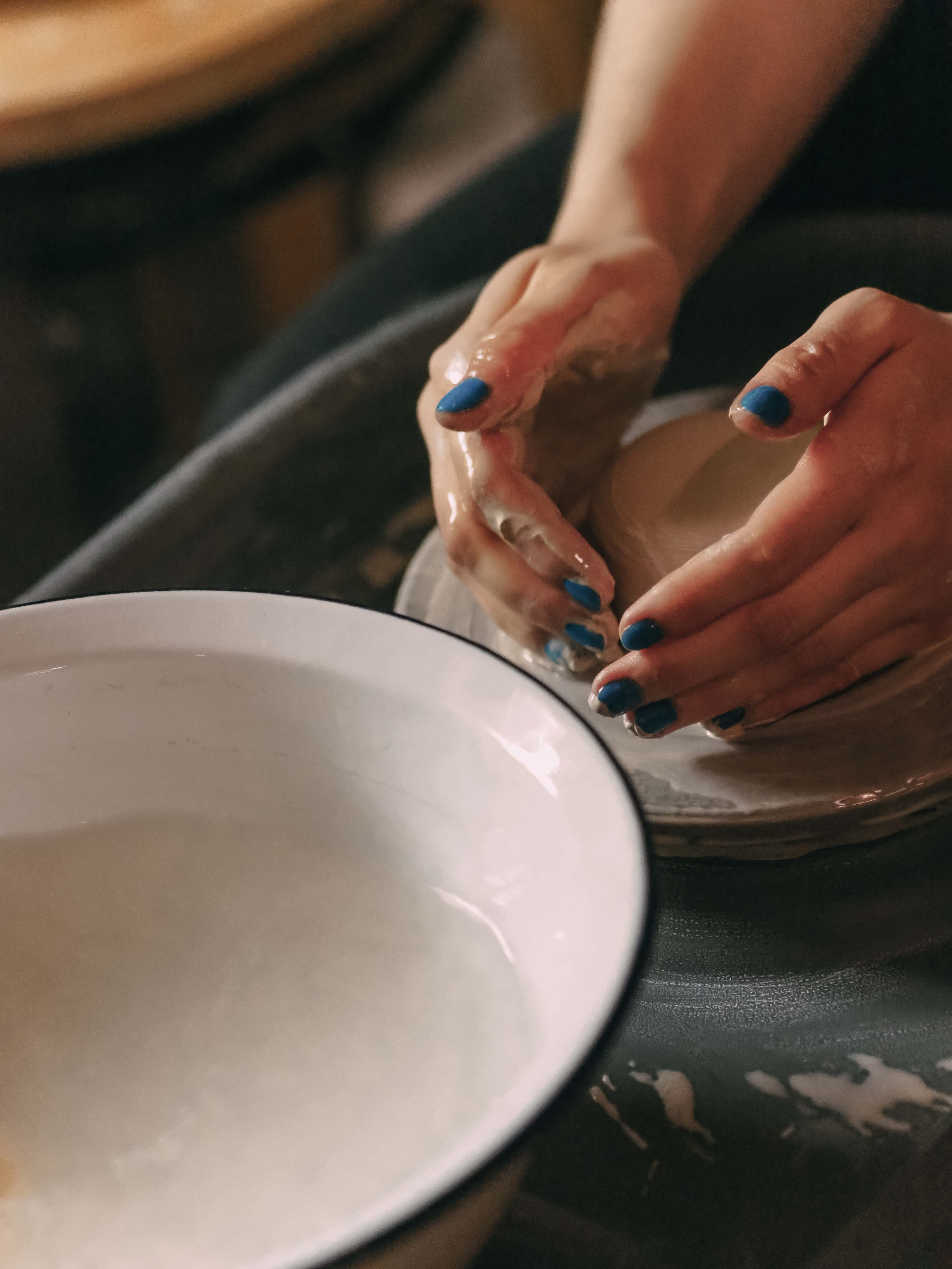 В студии керамики. Фотограф Рязань. Семейный Свадебный фотограф