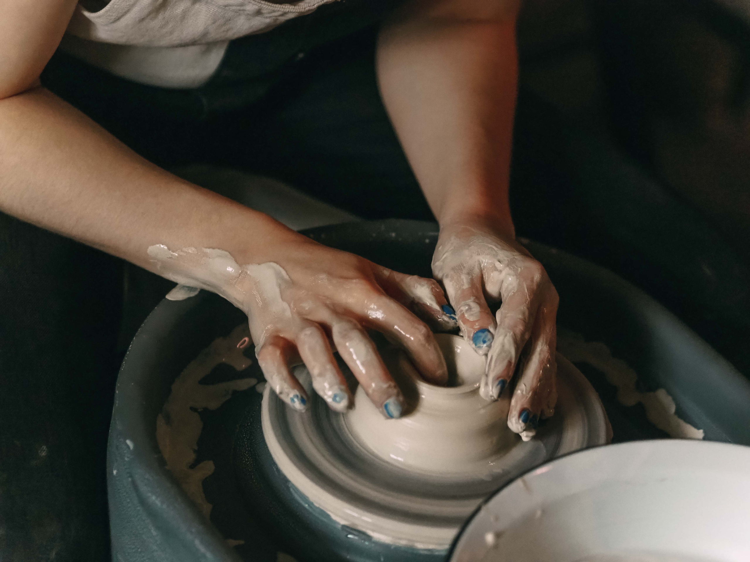 В студии керамики. Фотограф Рязань. Семейный Свадебный фотограф