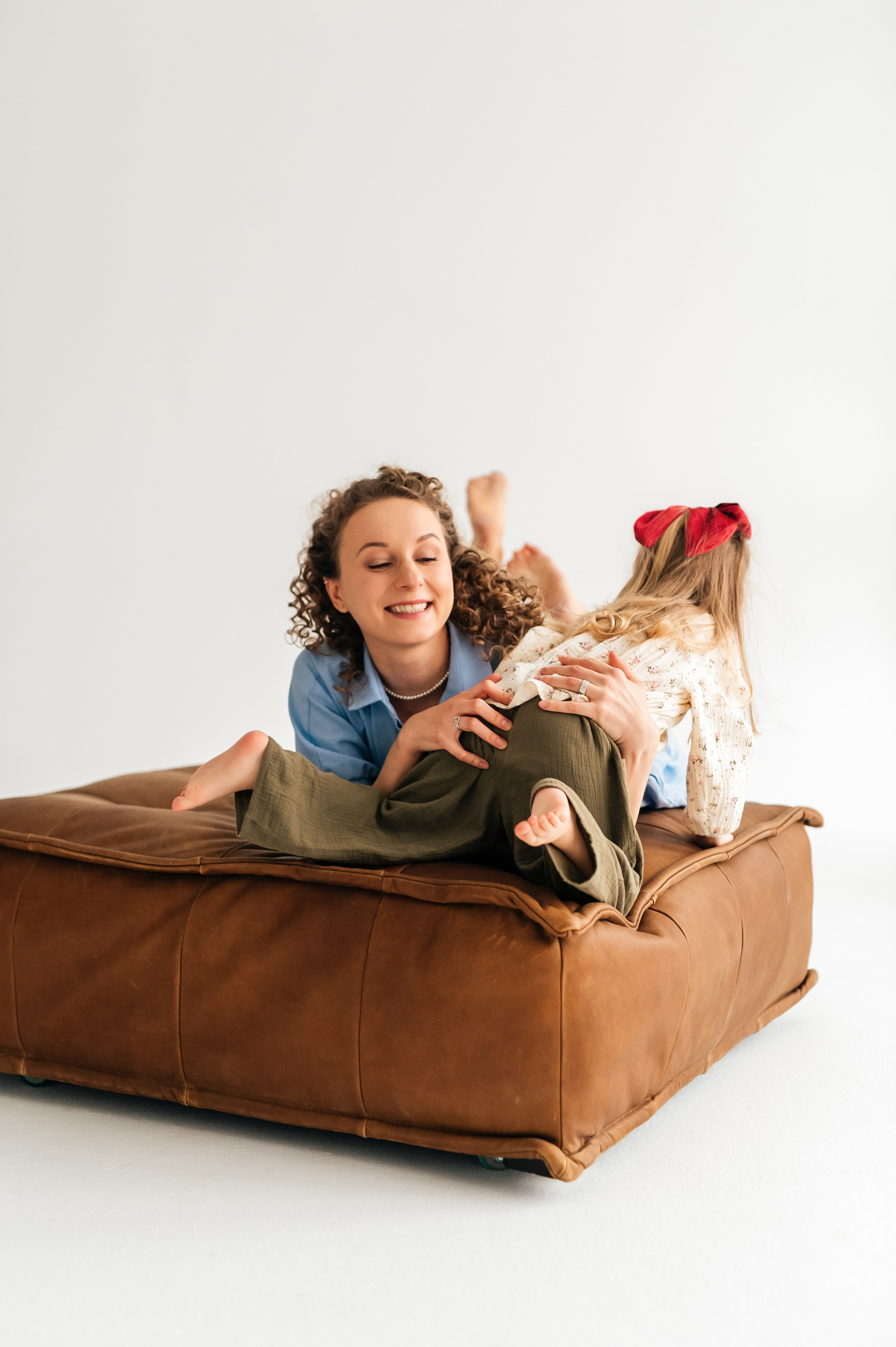 Январская егоза в фотостудии. Семейный фотограф. Lifestyle. Москва. Анастасия Михайлова