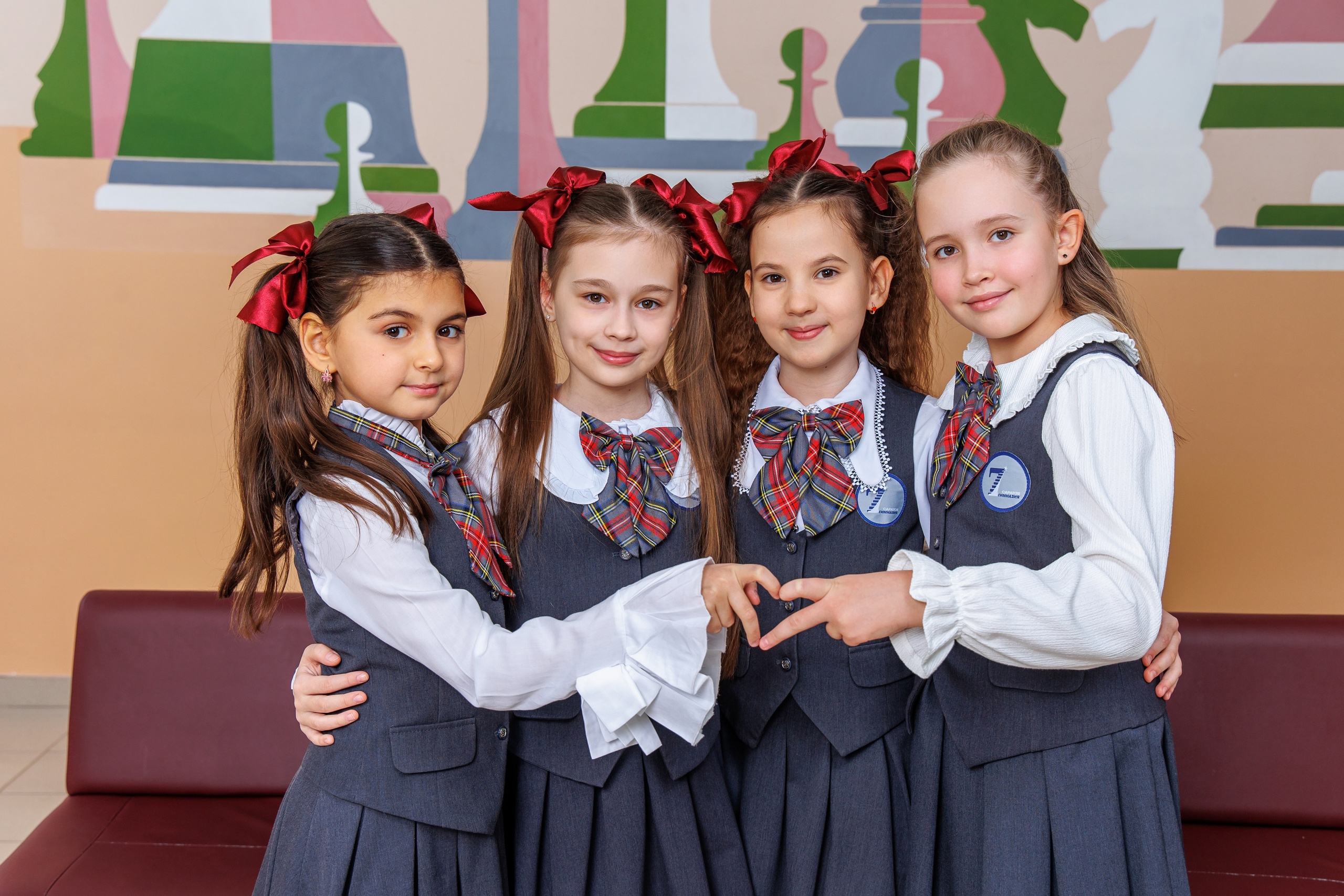 Альбомы для 4 класса. Школьный фотограф Саратов Золотарь Ольга