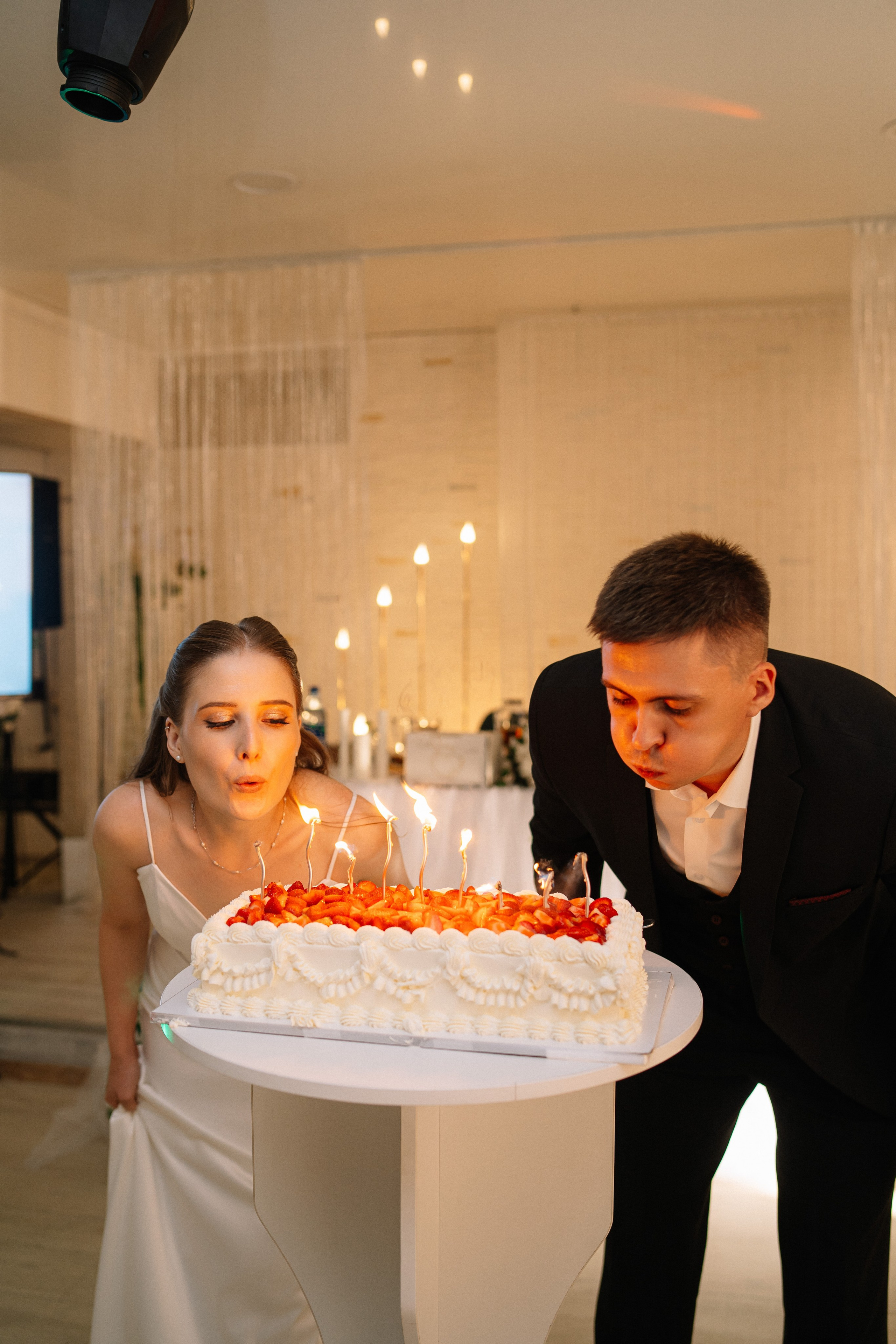 Анастасия и Роман — банкет Времена года. Репортажный (Event) фотограф в Барнауле | Даниил Маркин | Качество и вайб