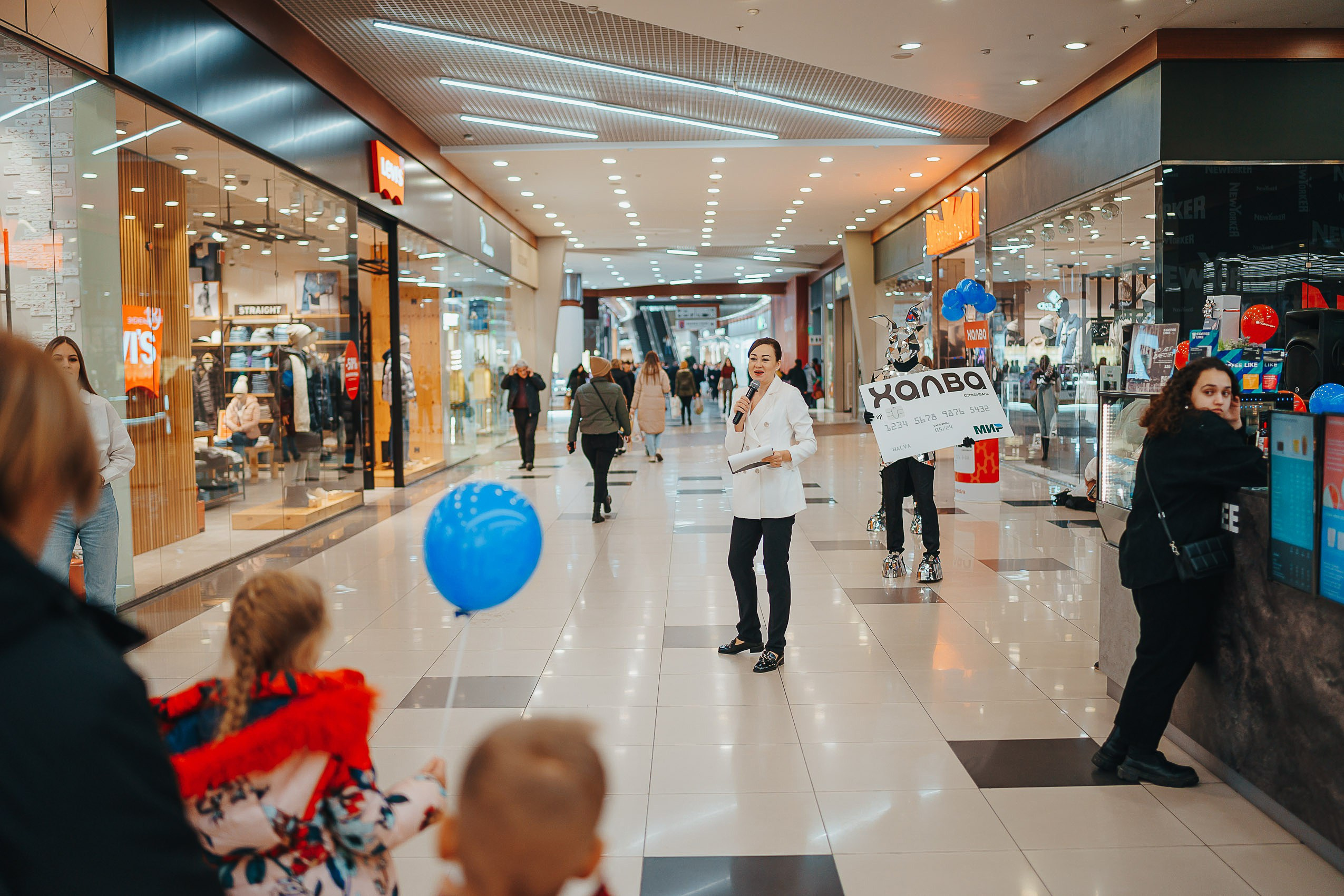 Совкомбанк Халва промо. Репортажный (Event) фотограф в Барнауле | Даниил Маркин | Качество и вайб