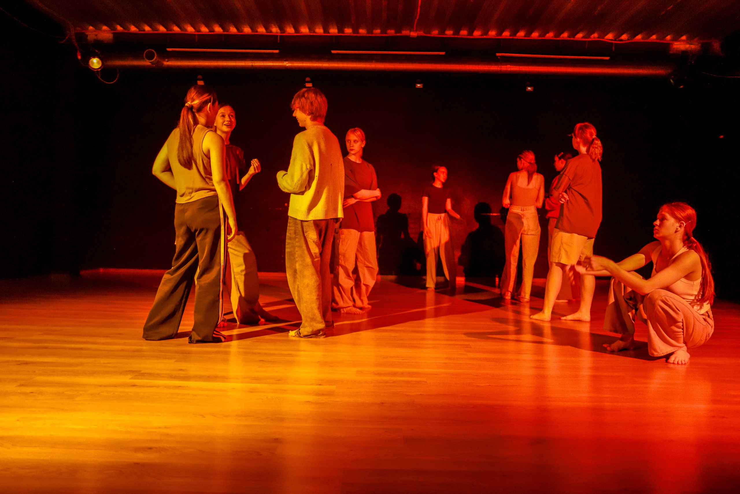 Современный показ Подземка. Небесные ласточки. Фотограф Юлия Мальцева