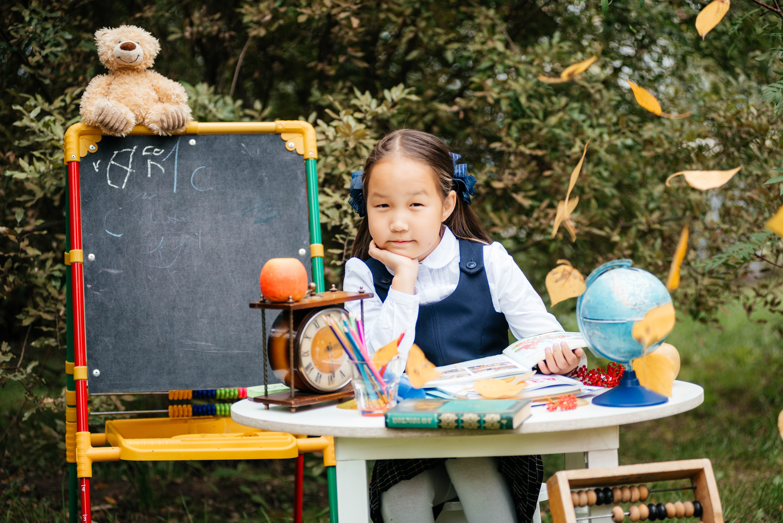 Выпускные школьные альбомы:. Фотограф Эллина Дар г. Улан-Удэ